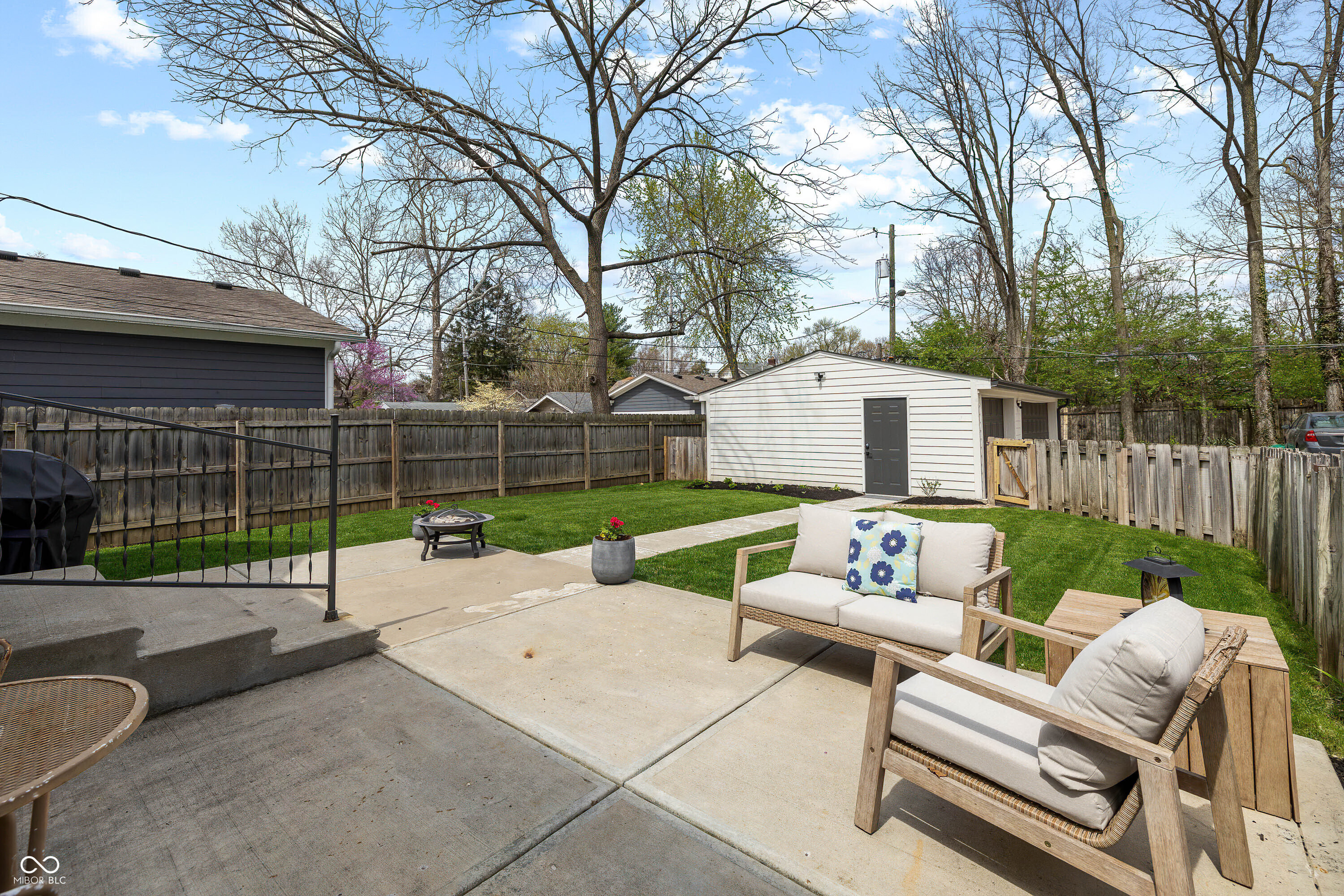 402 E 46th Street
