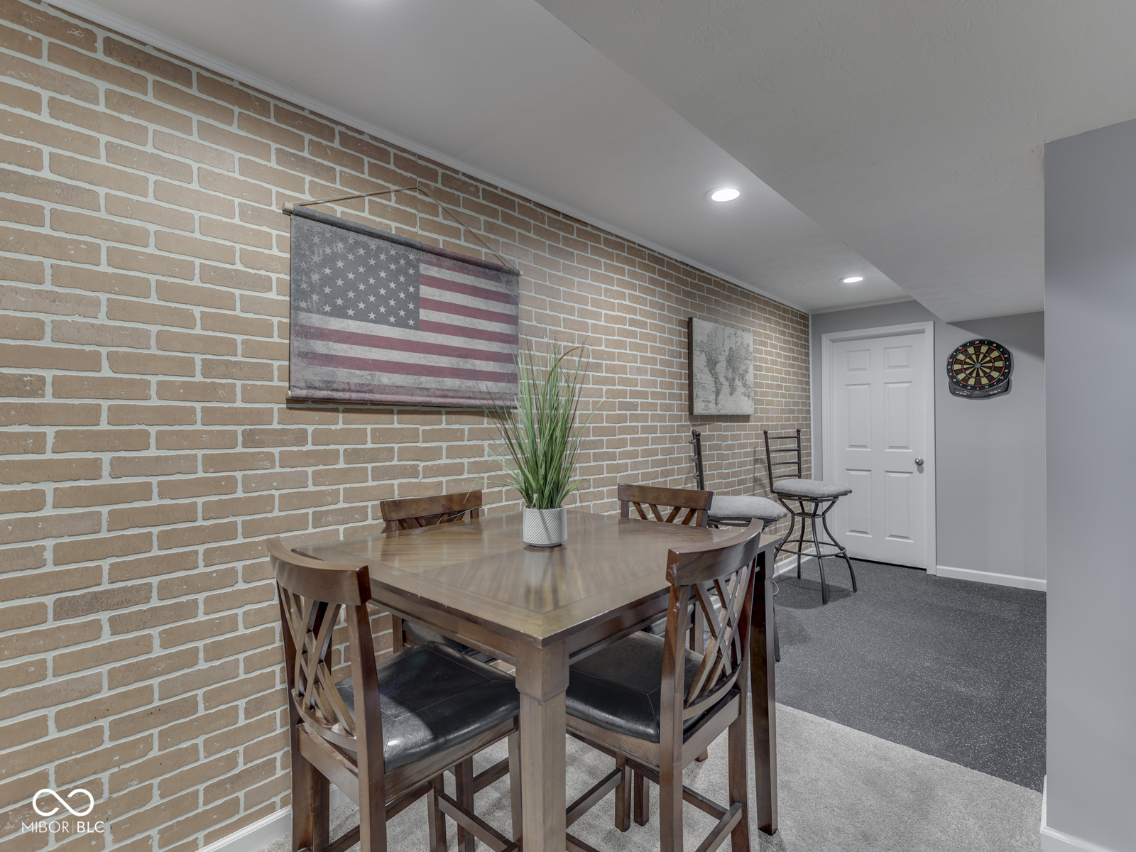 8926 New Heritage Court