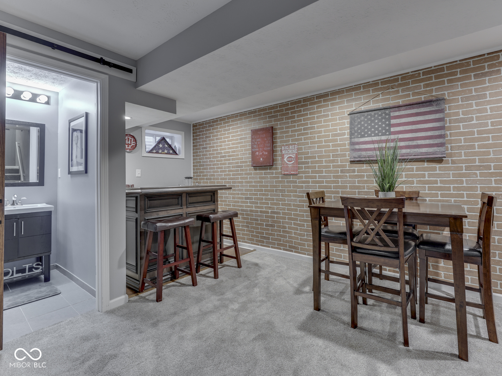 8926 New Heritage Court