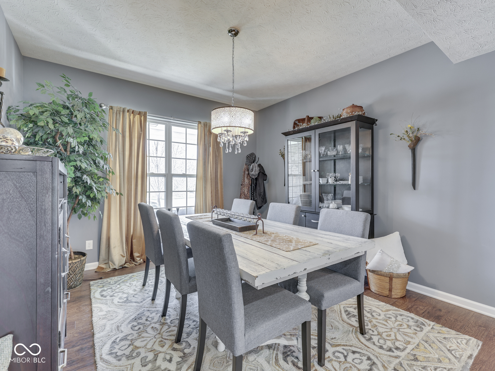 8926 New Heritage Court