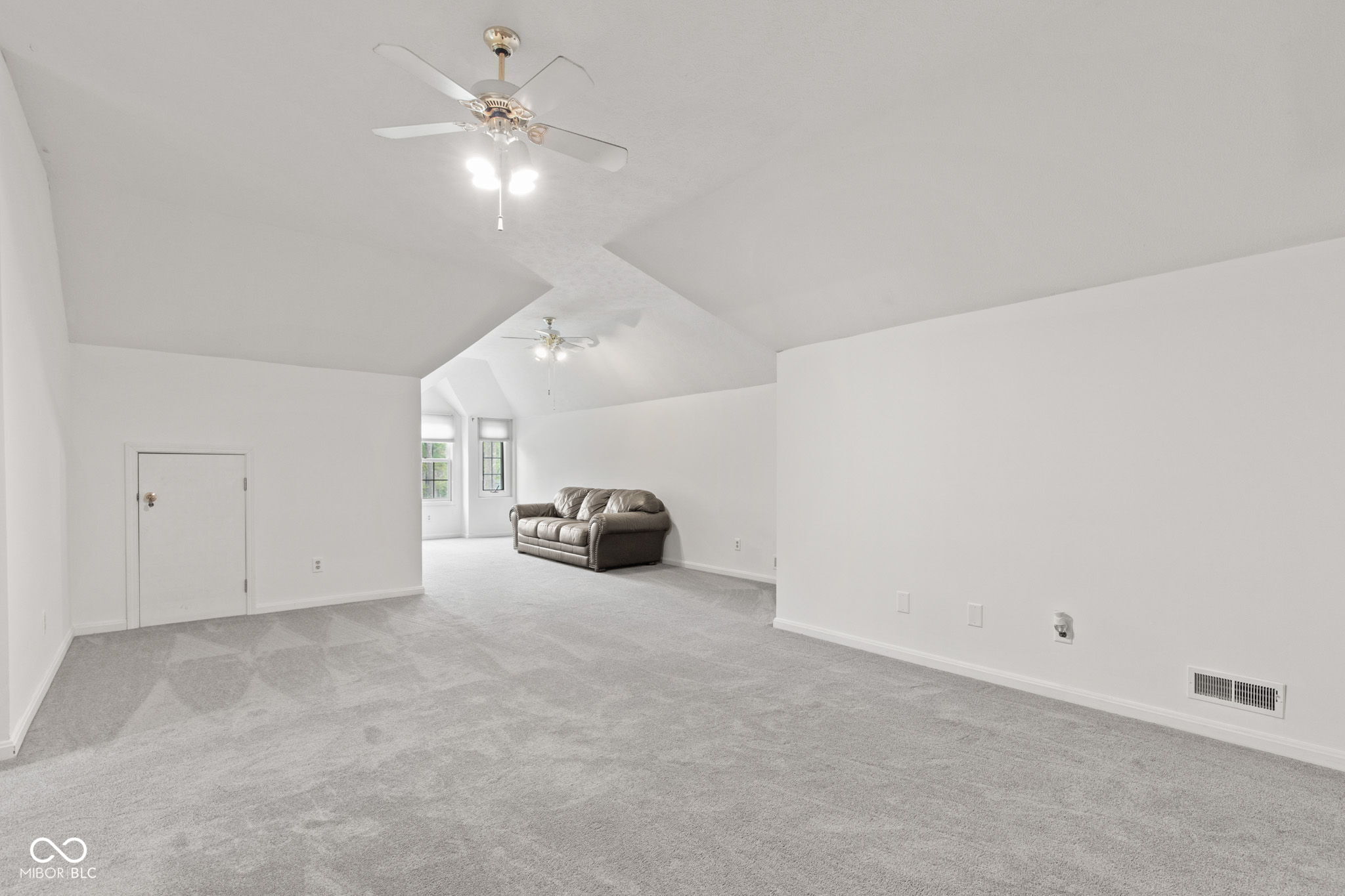 945 Baywood Court
