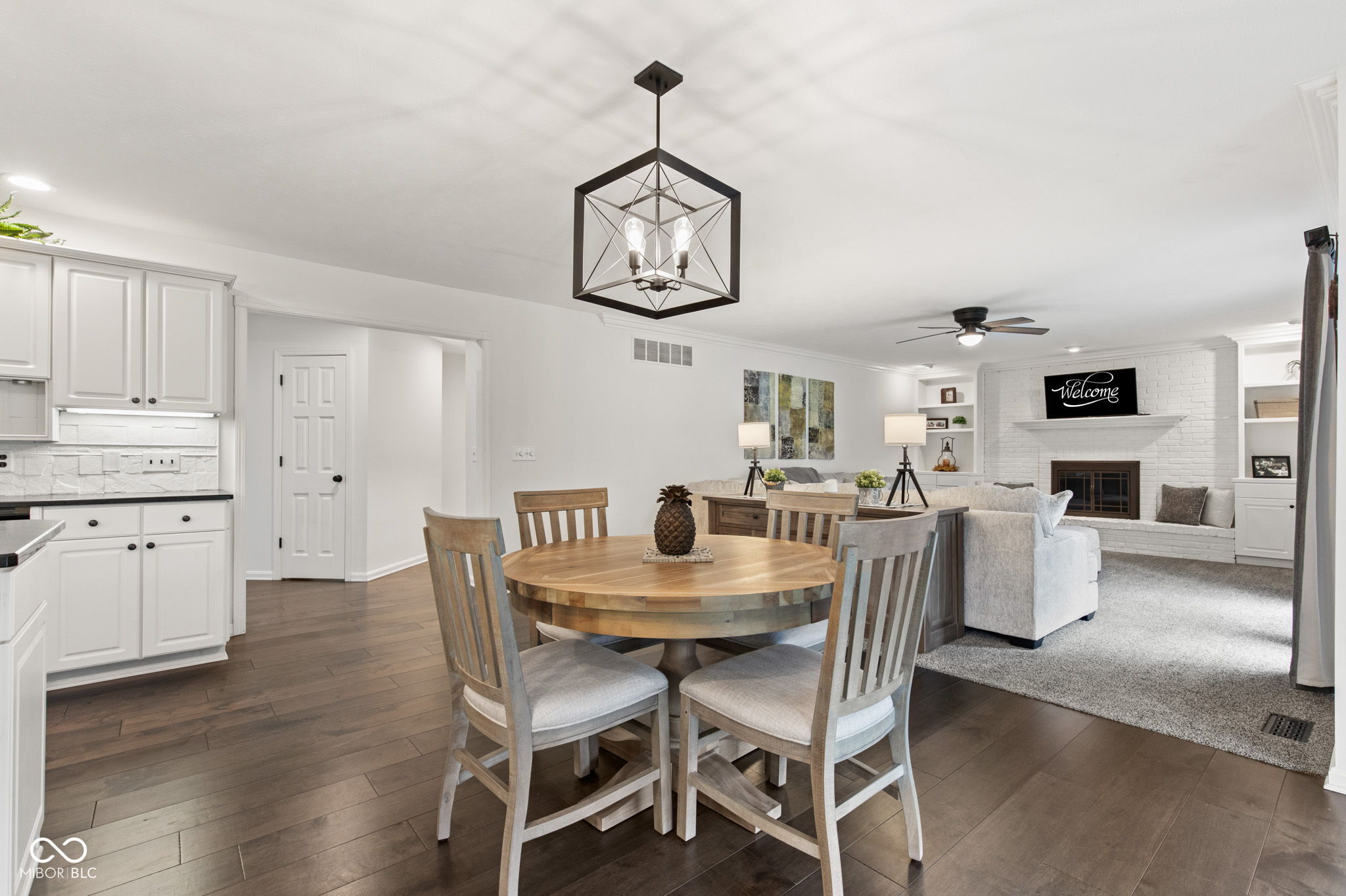 945 Baywood Court