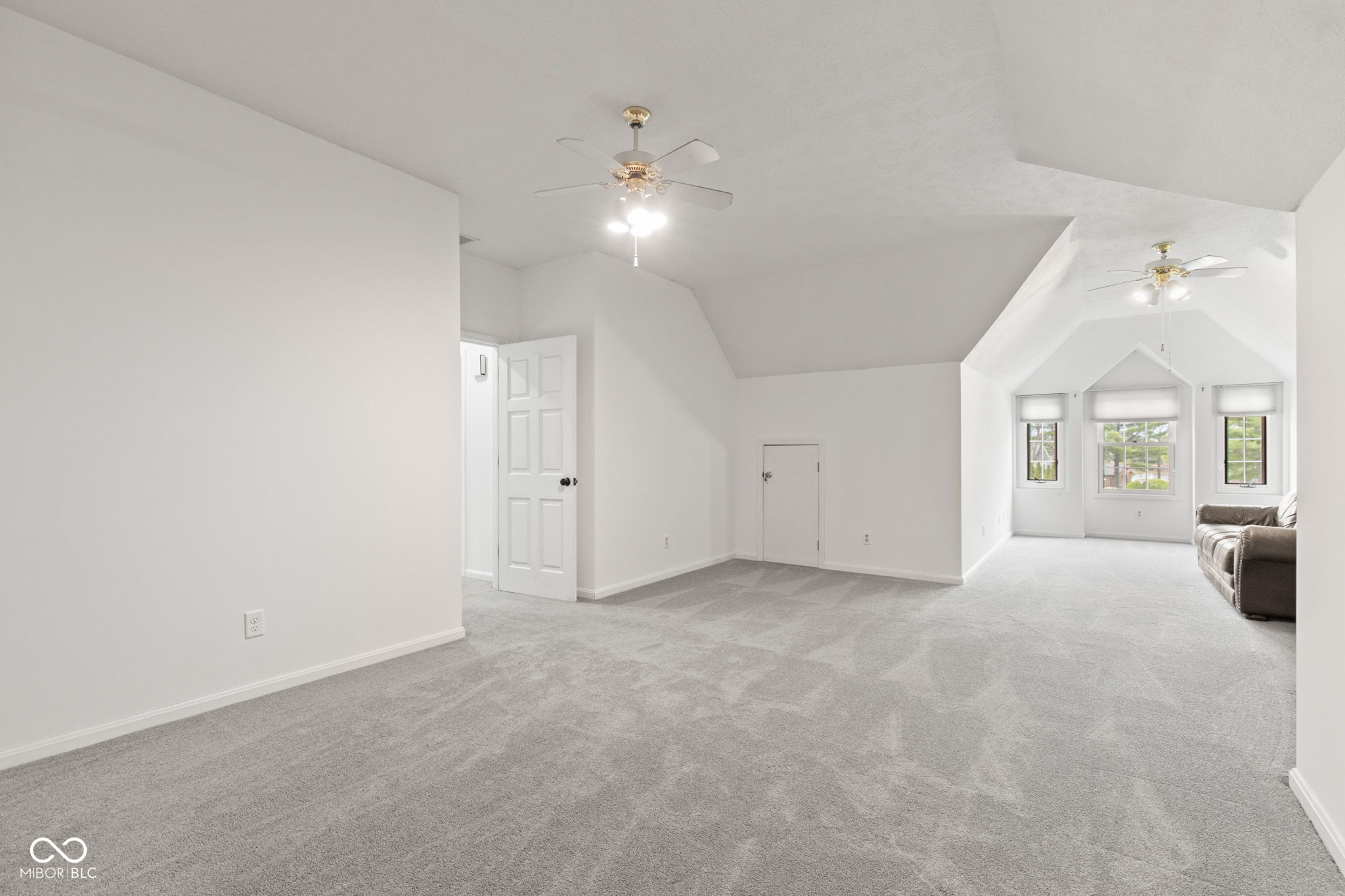 945 Baywood Court