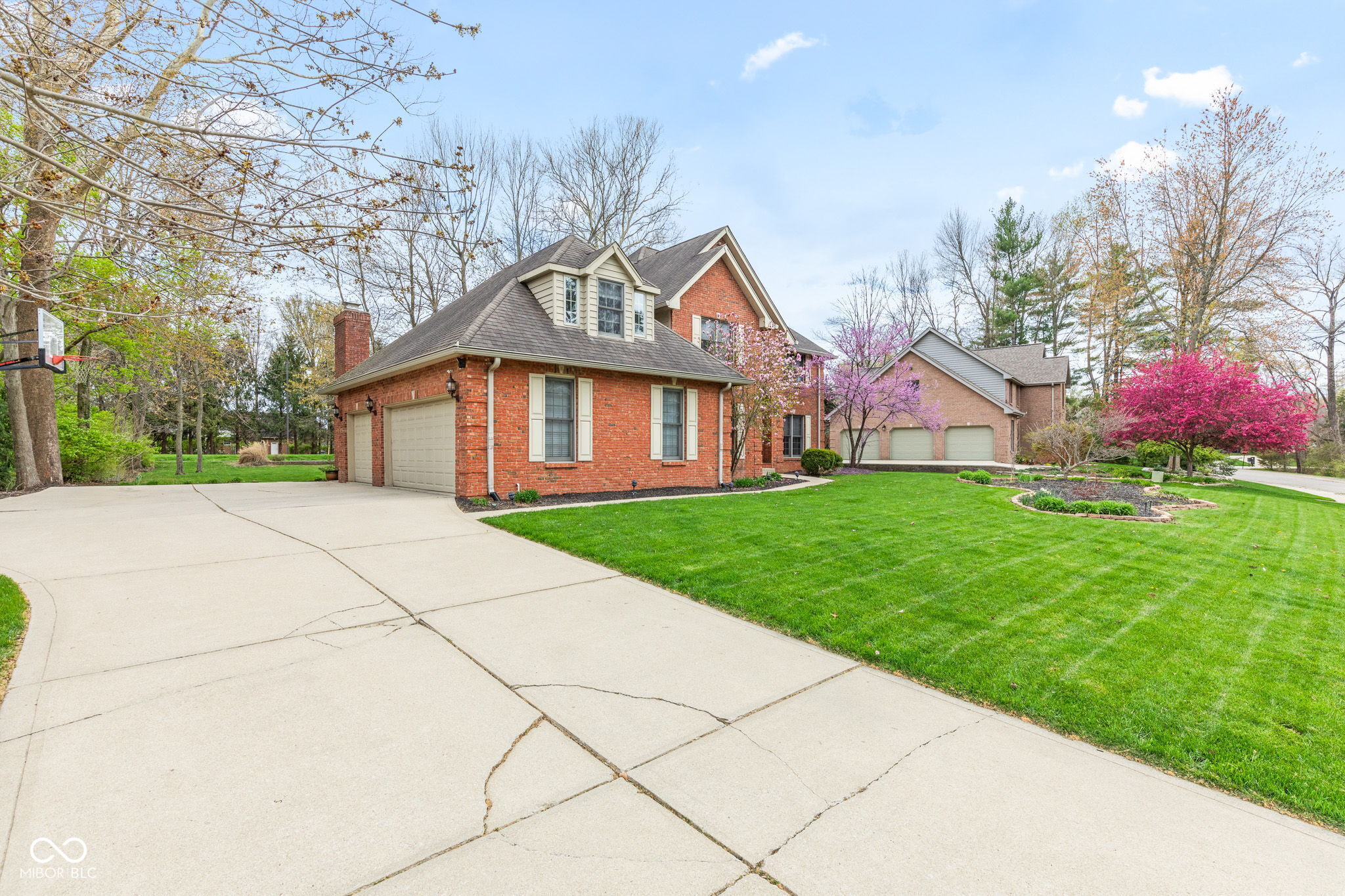 945 Baywood Court