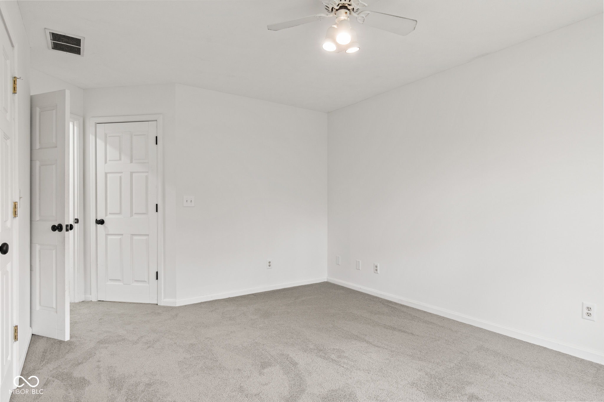 945 Baywood Court