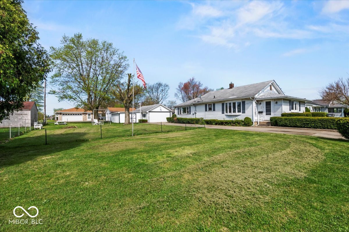 3737 Forest Terrace