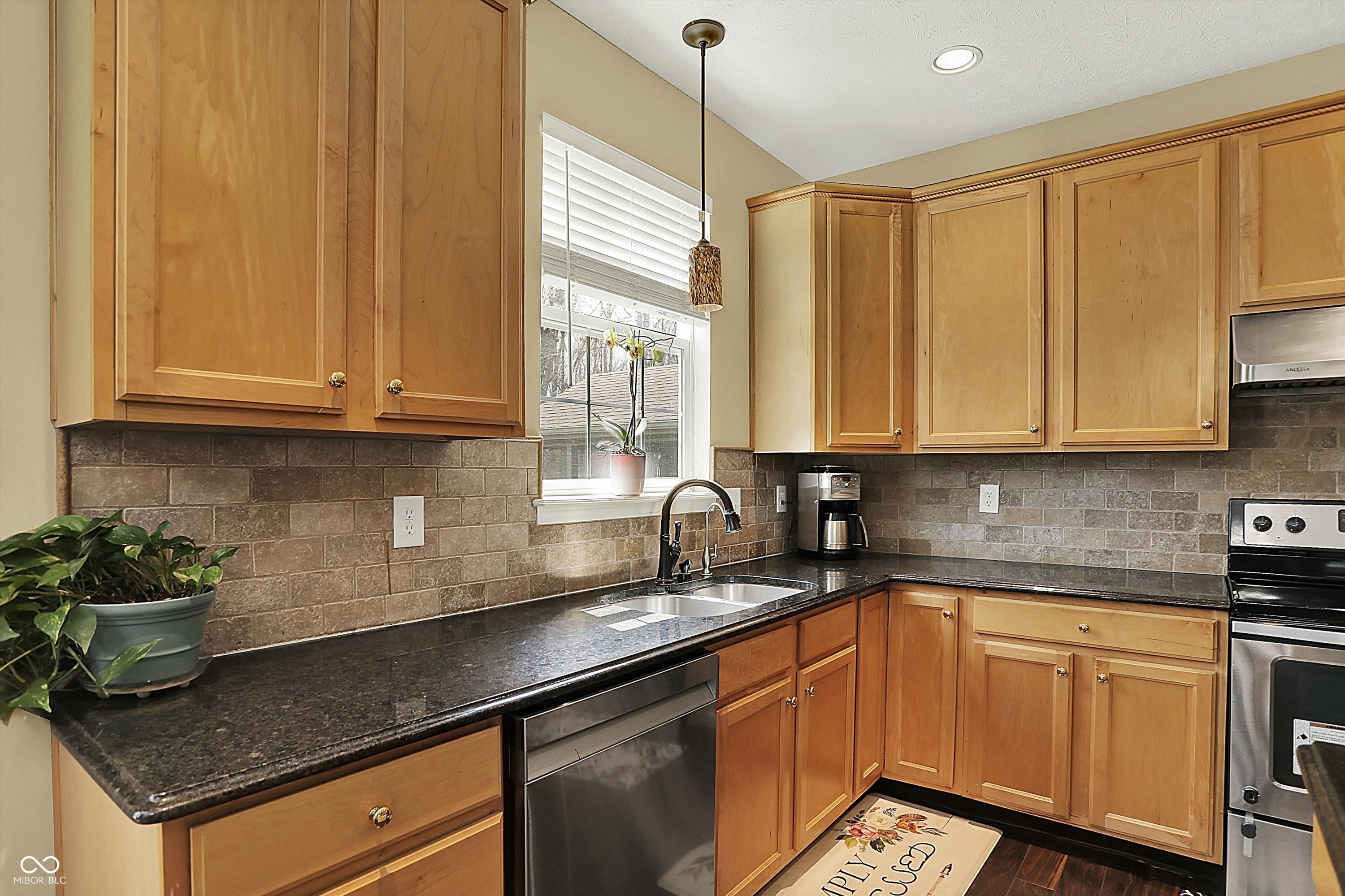 5549 Dill Court