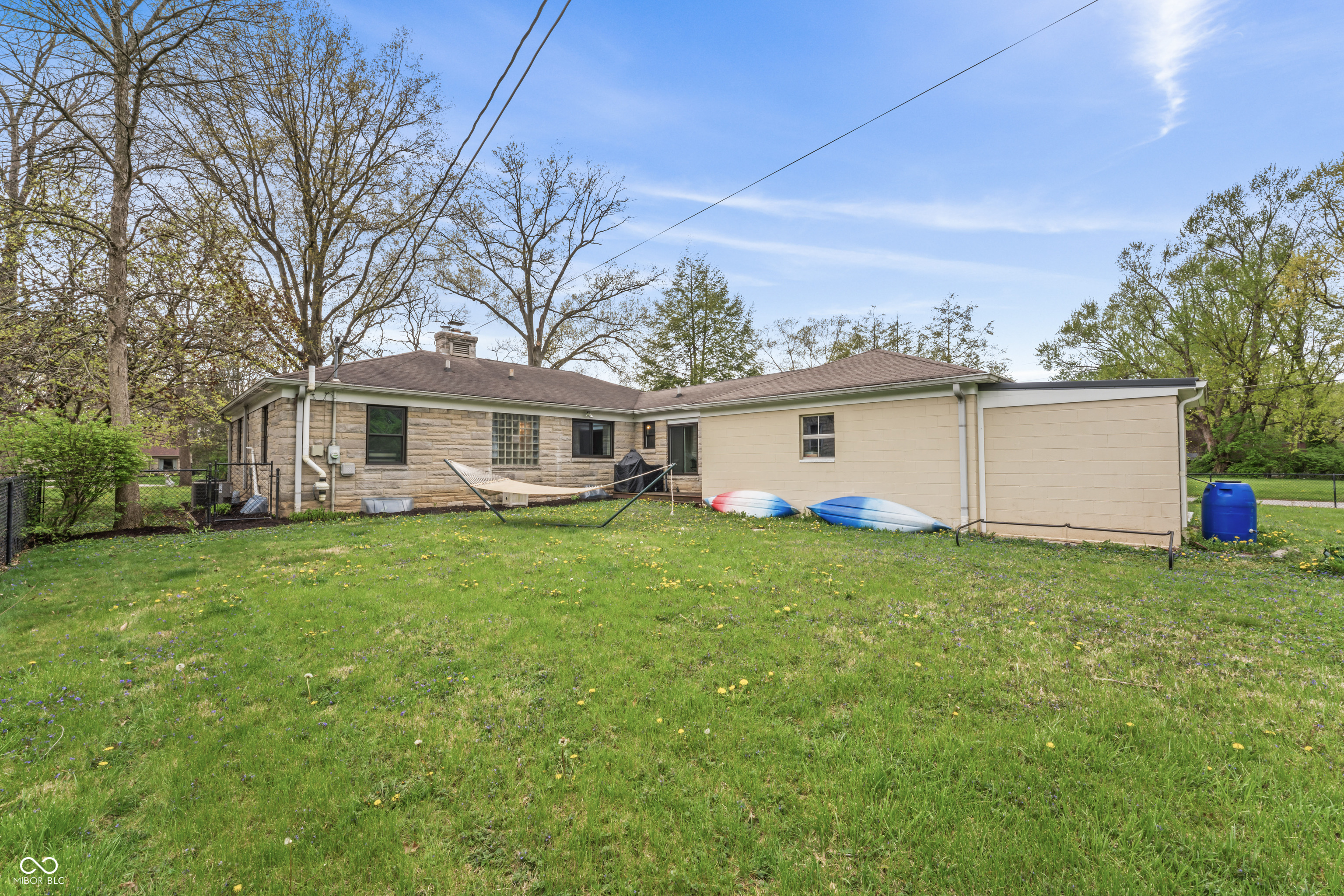 3818 Kessler Boulevard East Drive