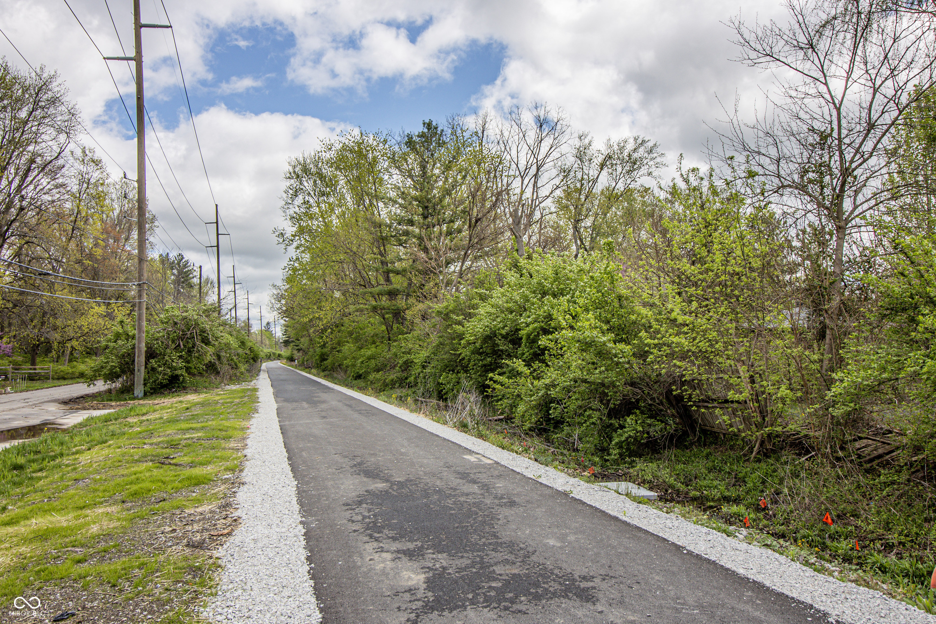 3818 Kessler Boulevard East Drive