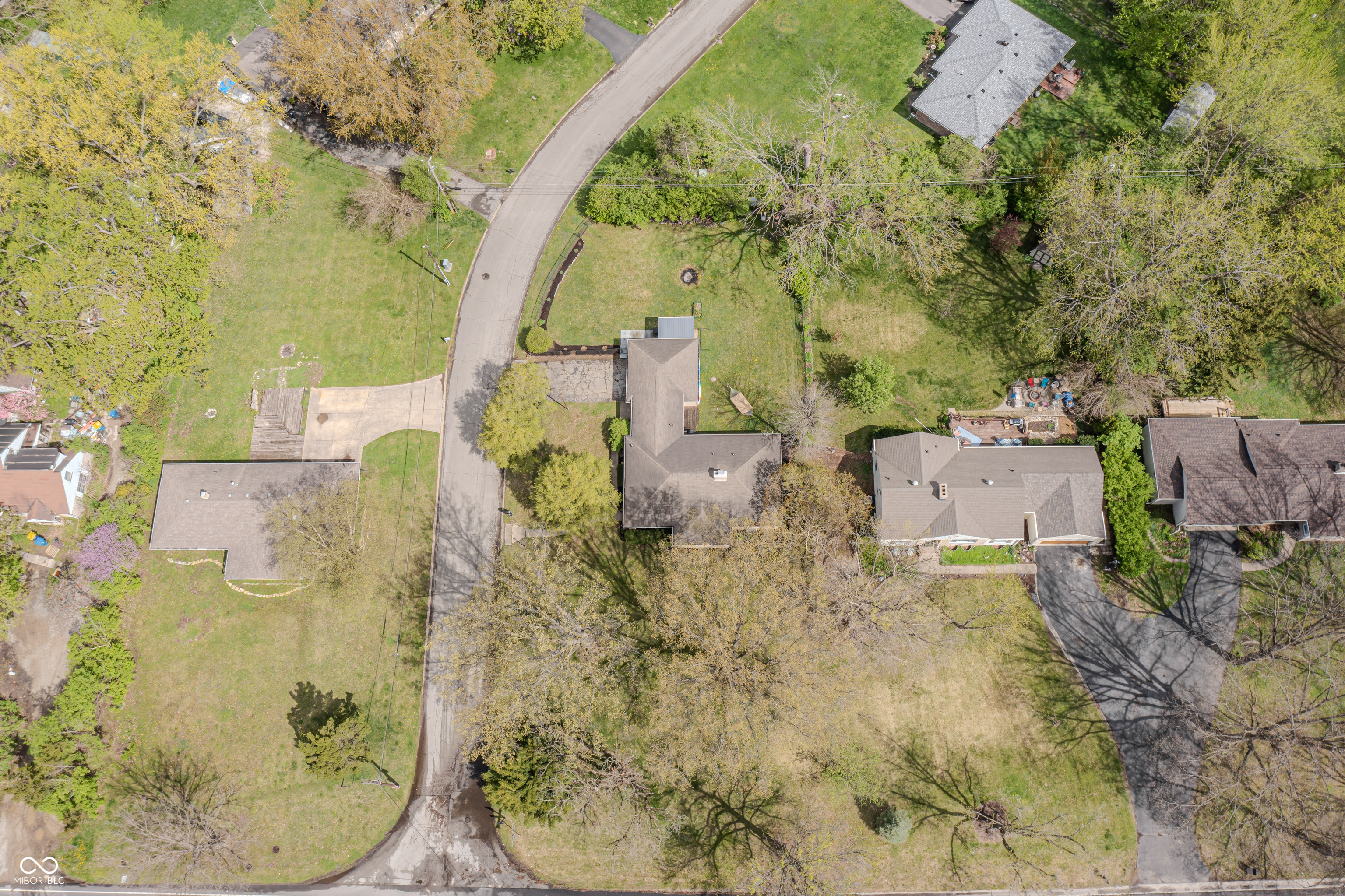3818 Kessler Boulevard East Drive