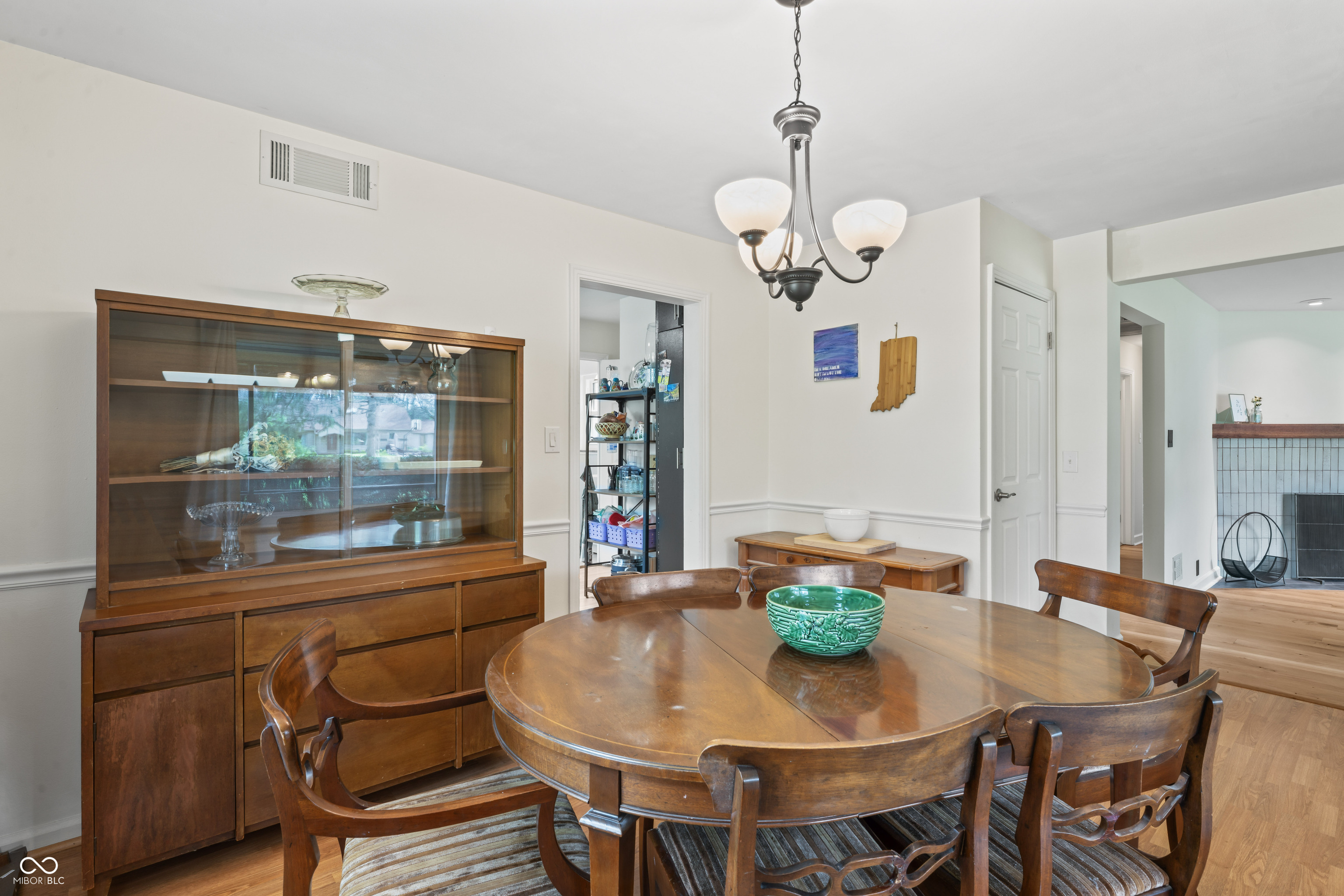 3818 Kessler Boulevard East Drive