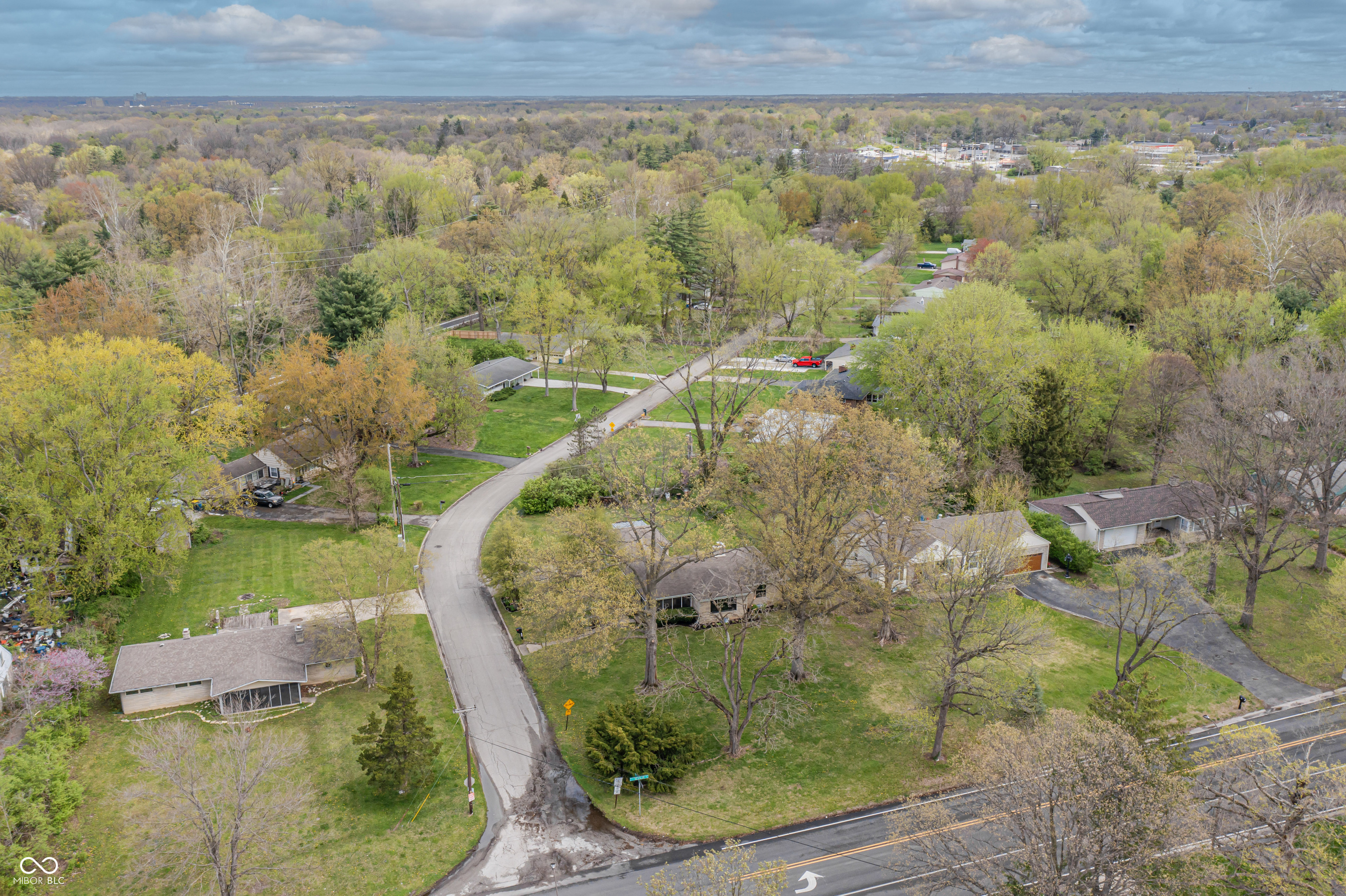 3818 Kessler Boulevard East Drive