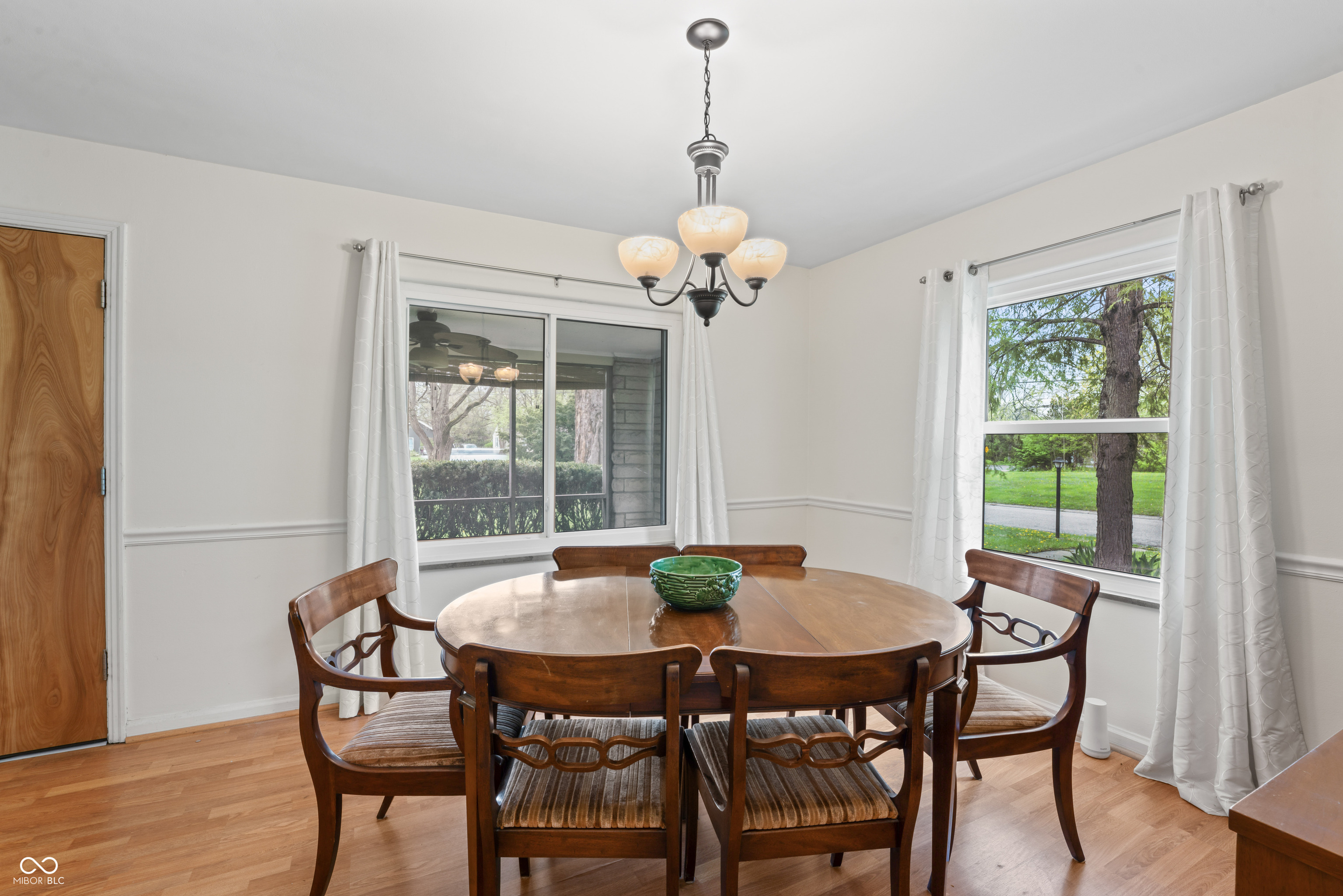 3818 Kessler Boulevard East Drive