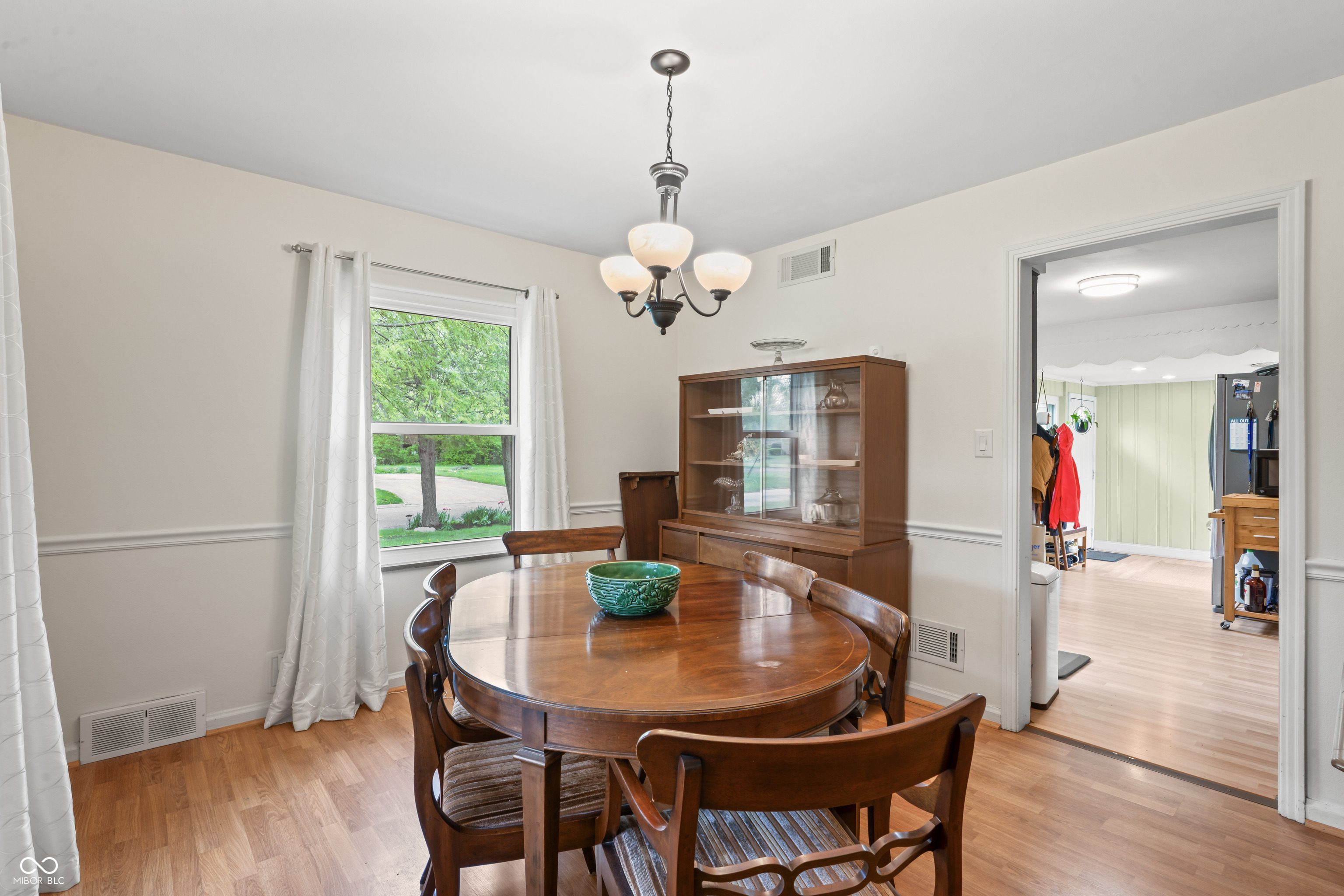 3818 Kessler Boulevard East Drive