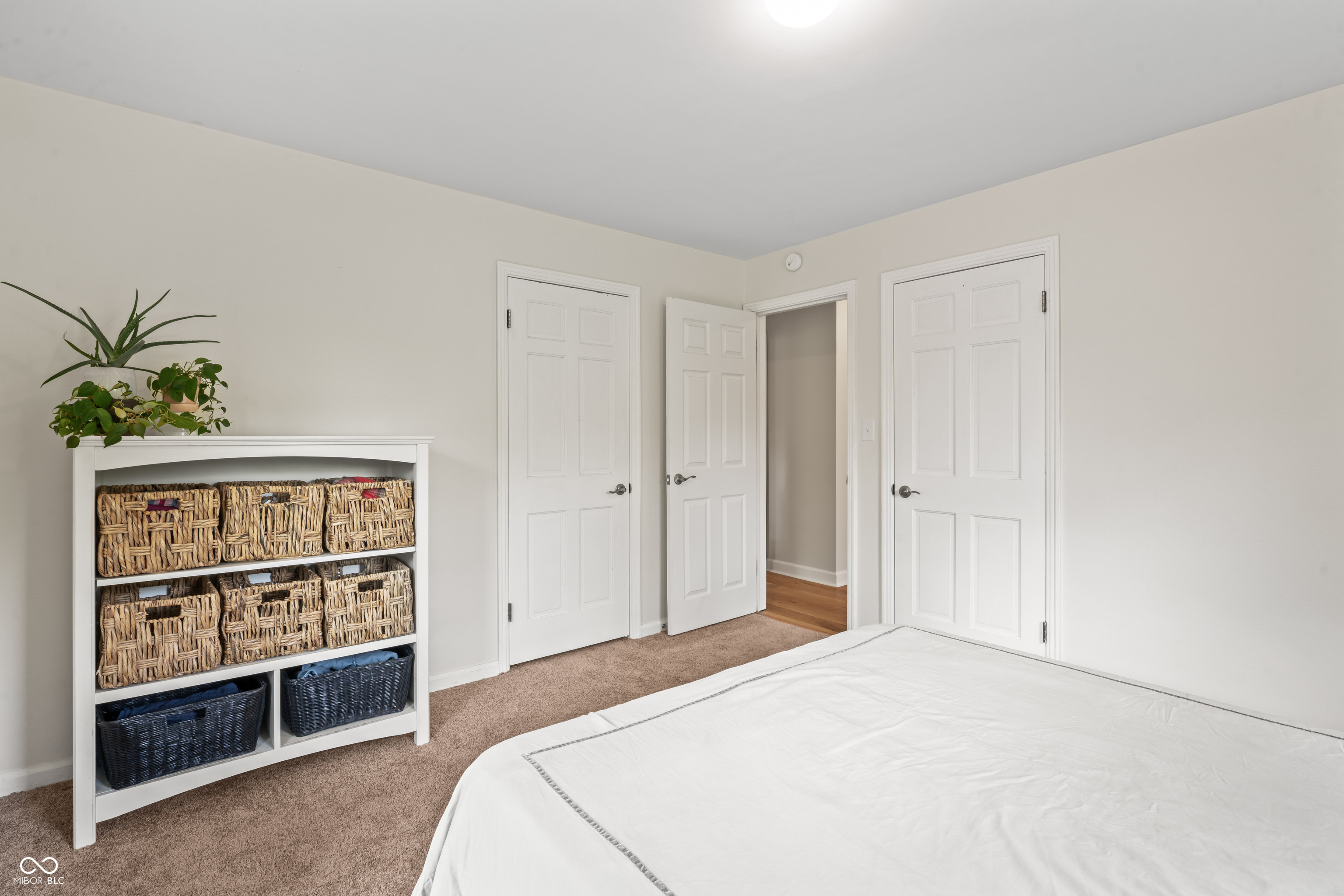 3818 Kessler Boulevard East Drive