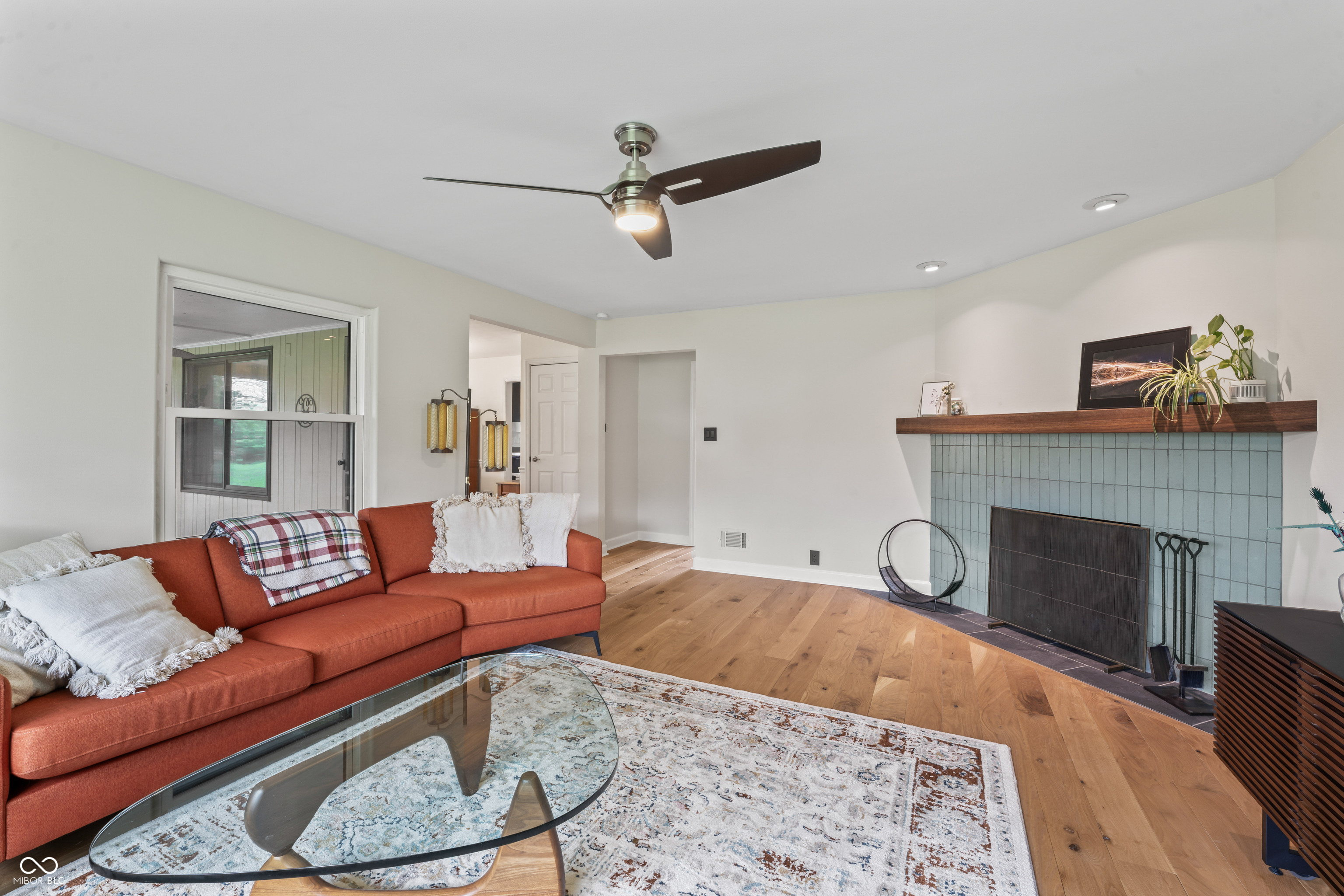 3818 Kessler Boulevard East Drive