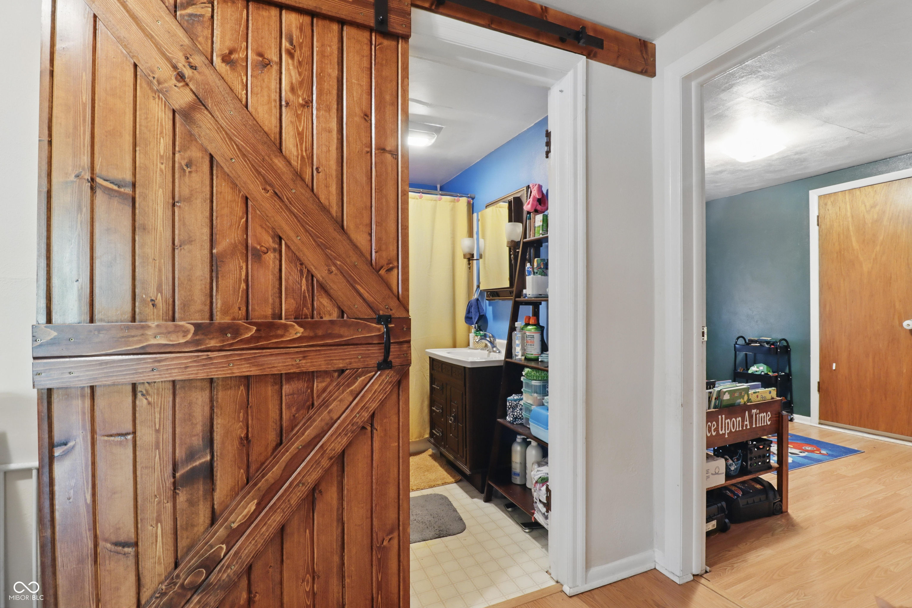 303 W 7th Street