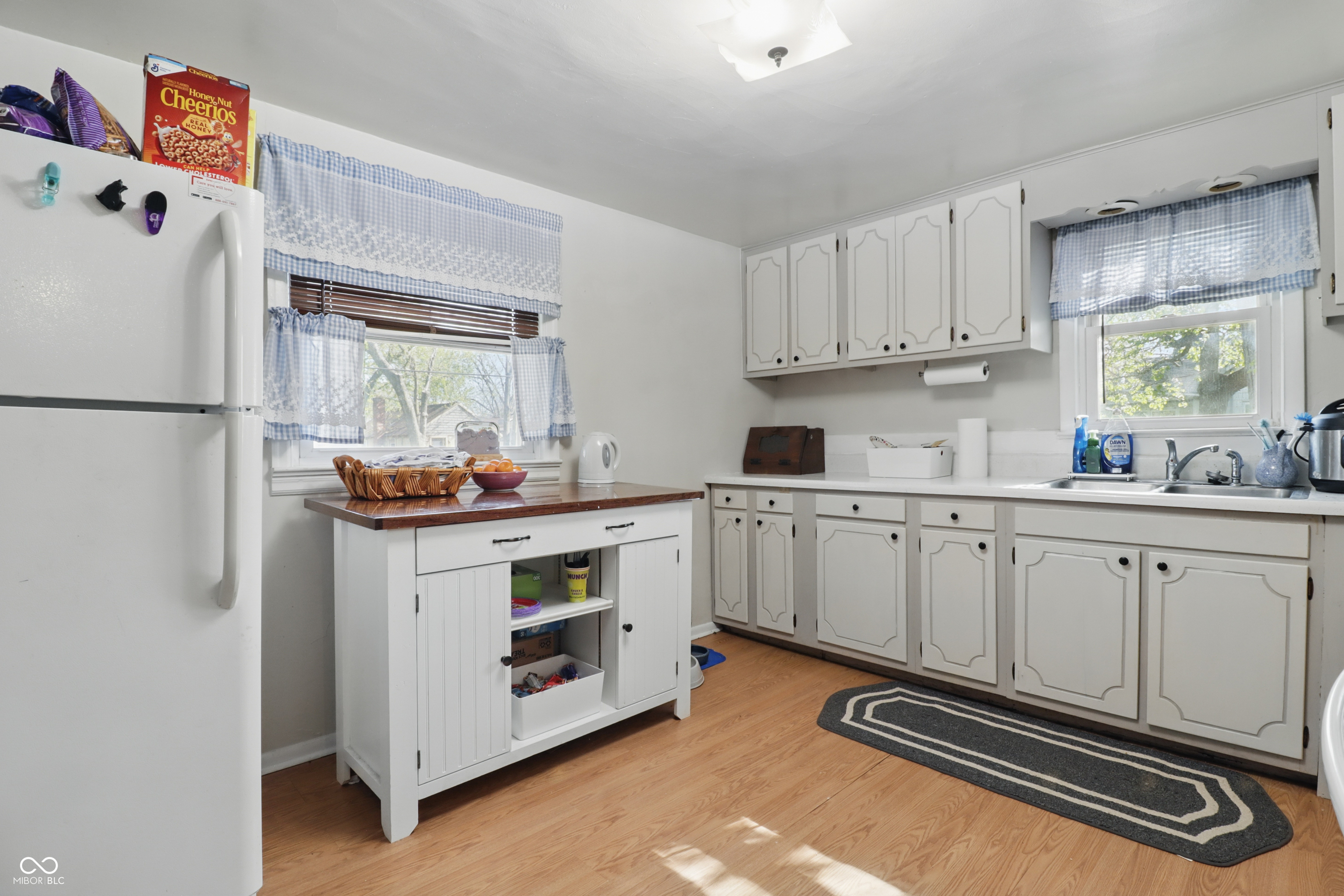 303 W 7th Street