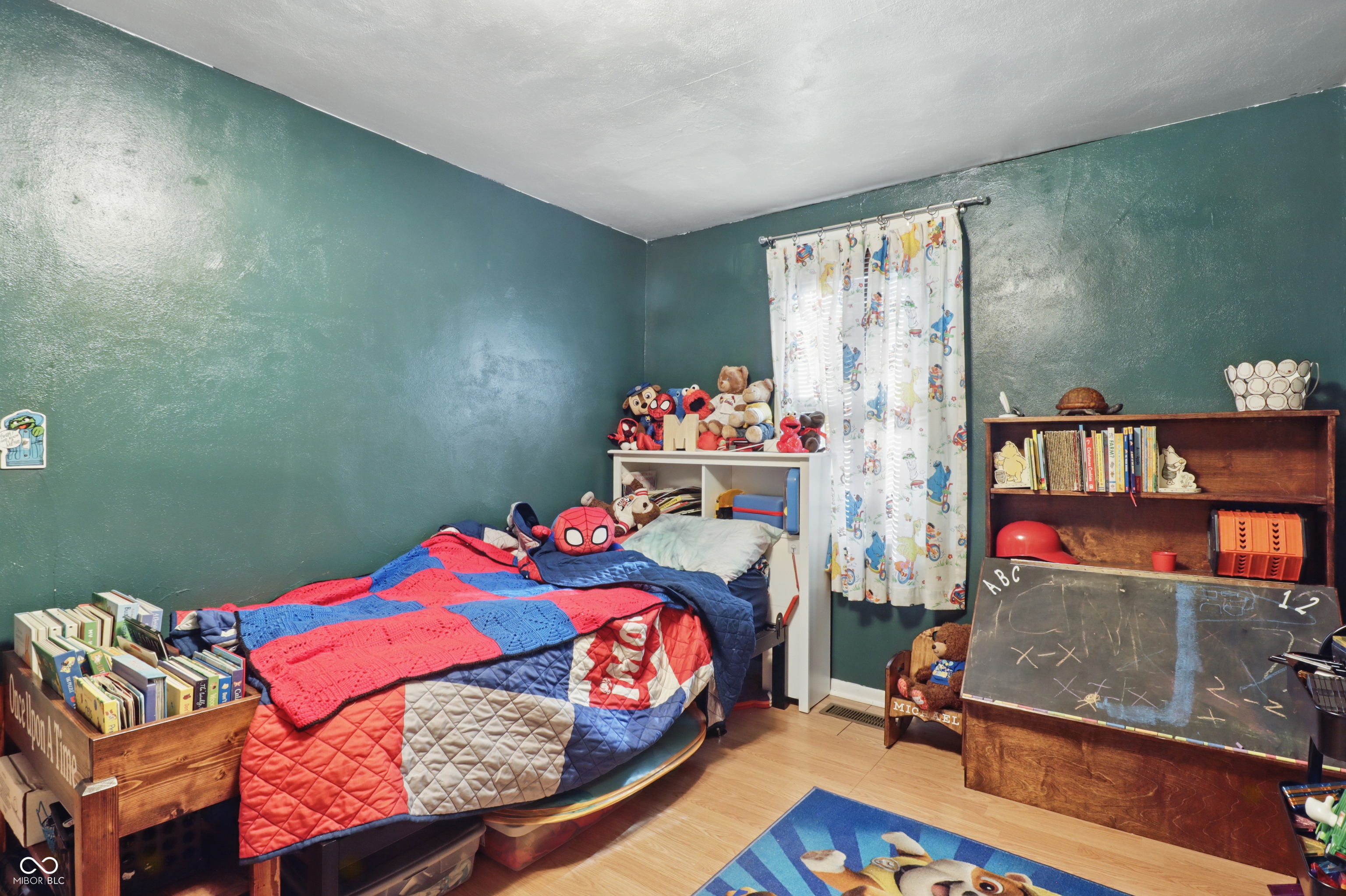 303 W 7th Street