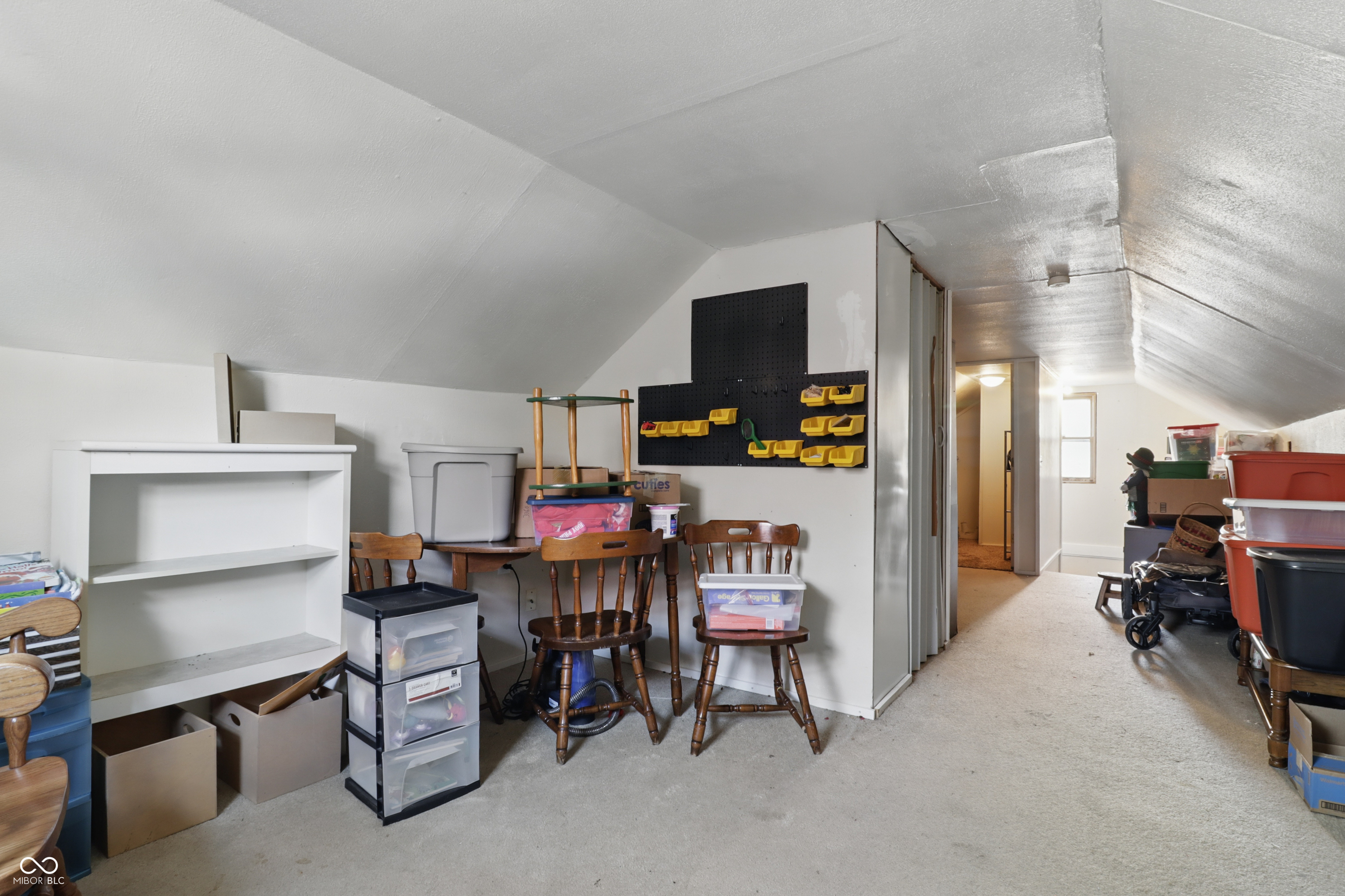 303 W 7th Street