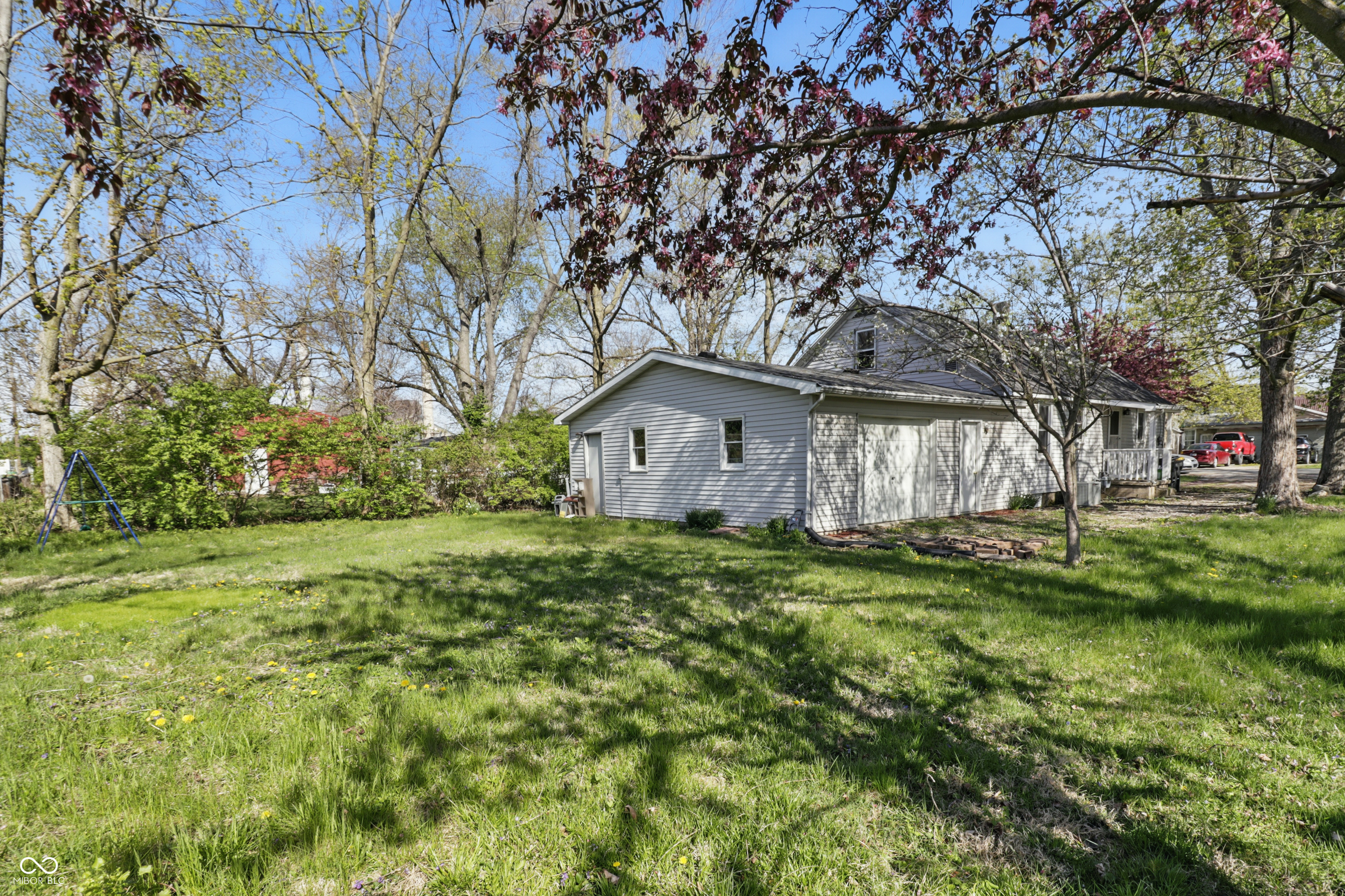 303 W 7th Street