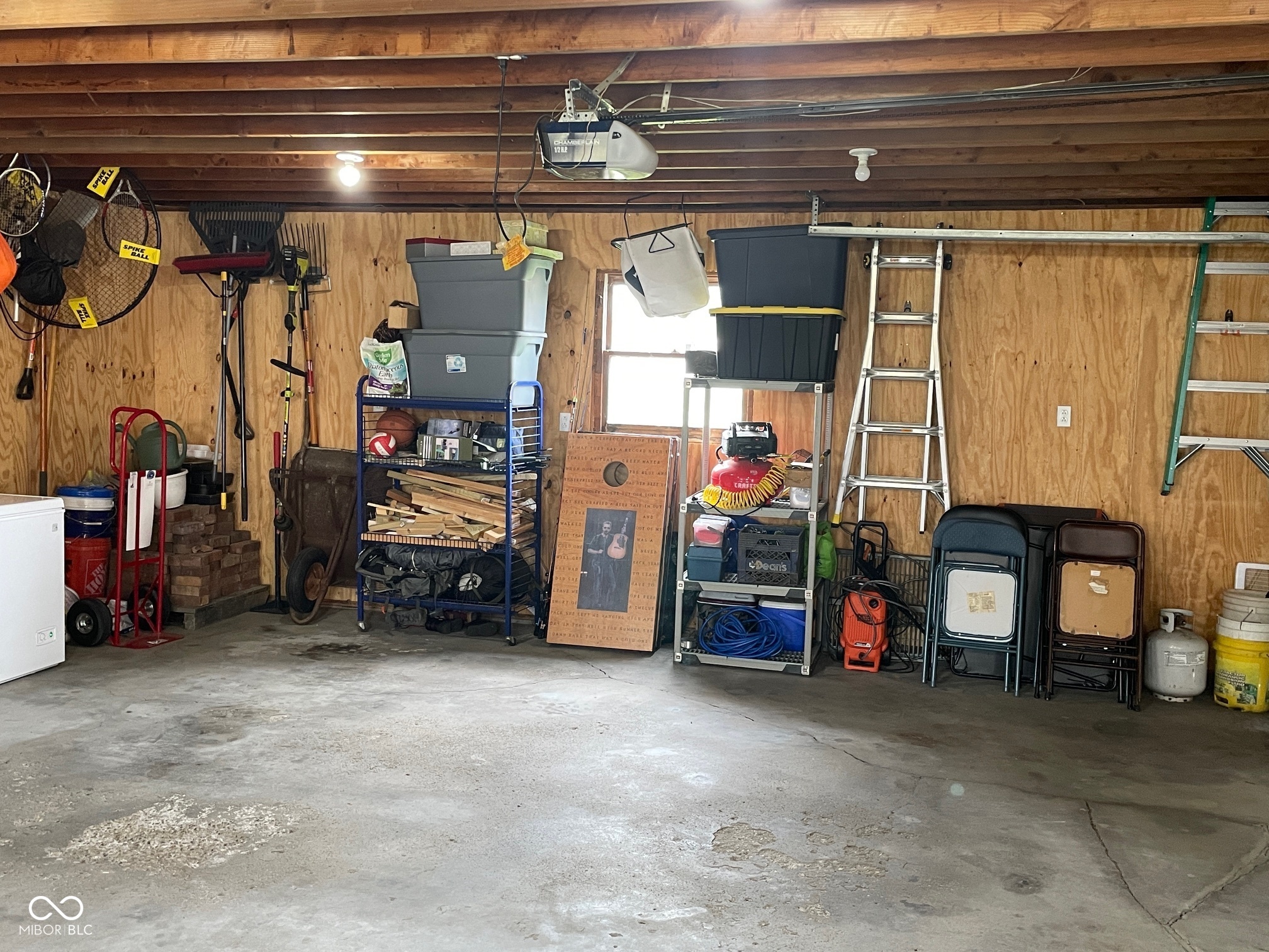 247 N 150 W