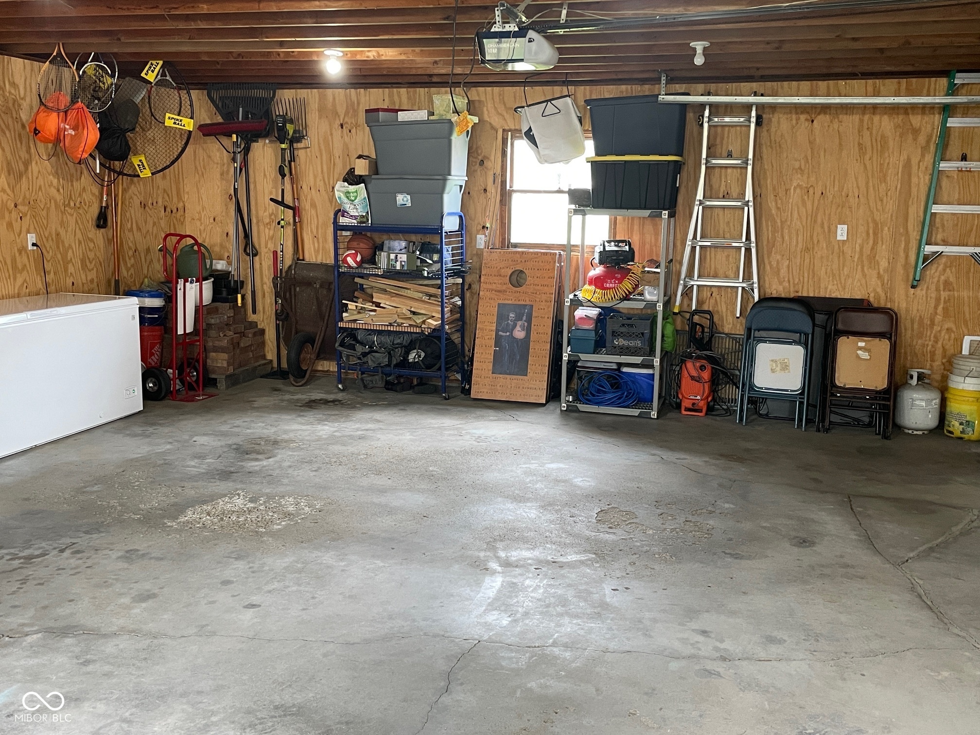 247 N 150 W