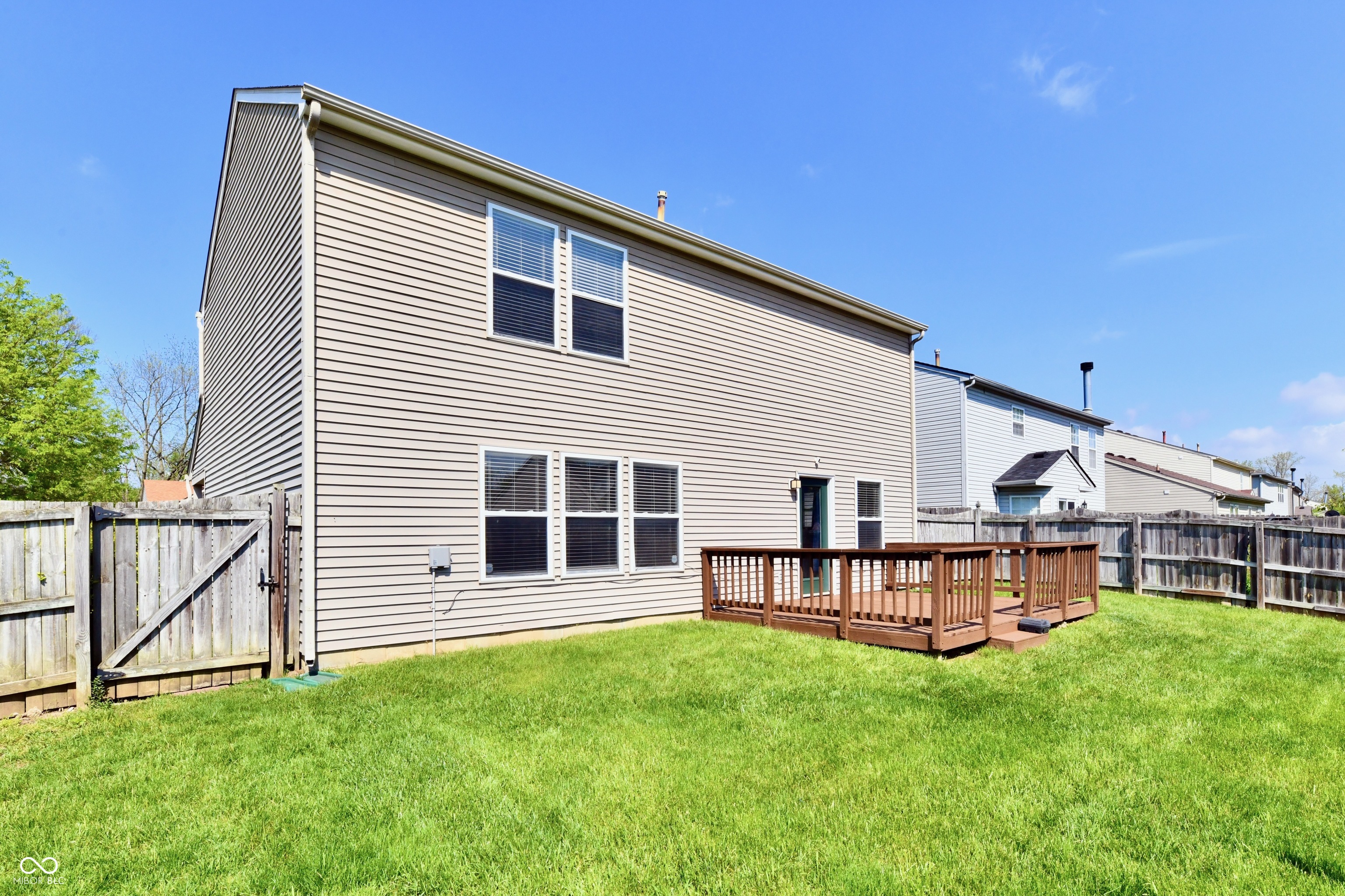 5005 Whisenand Drive