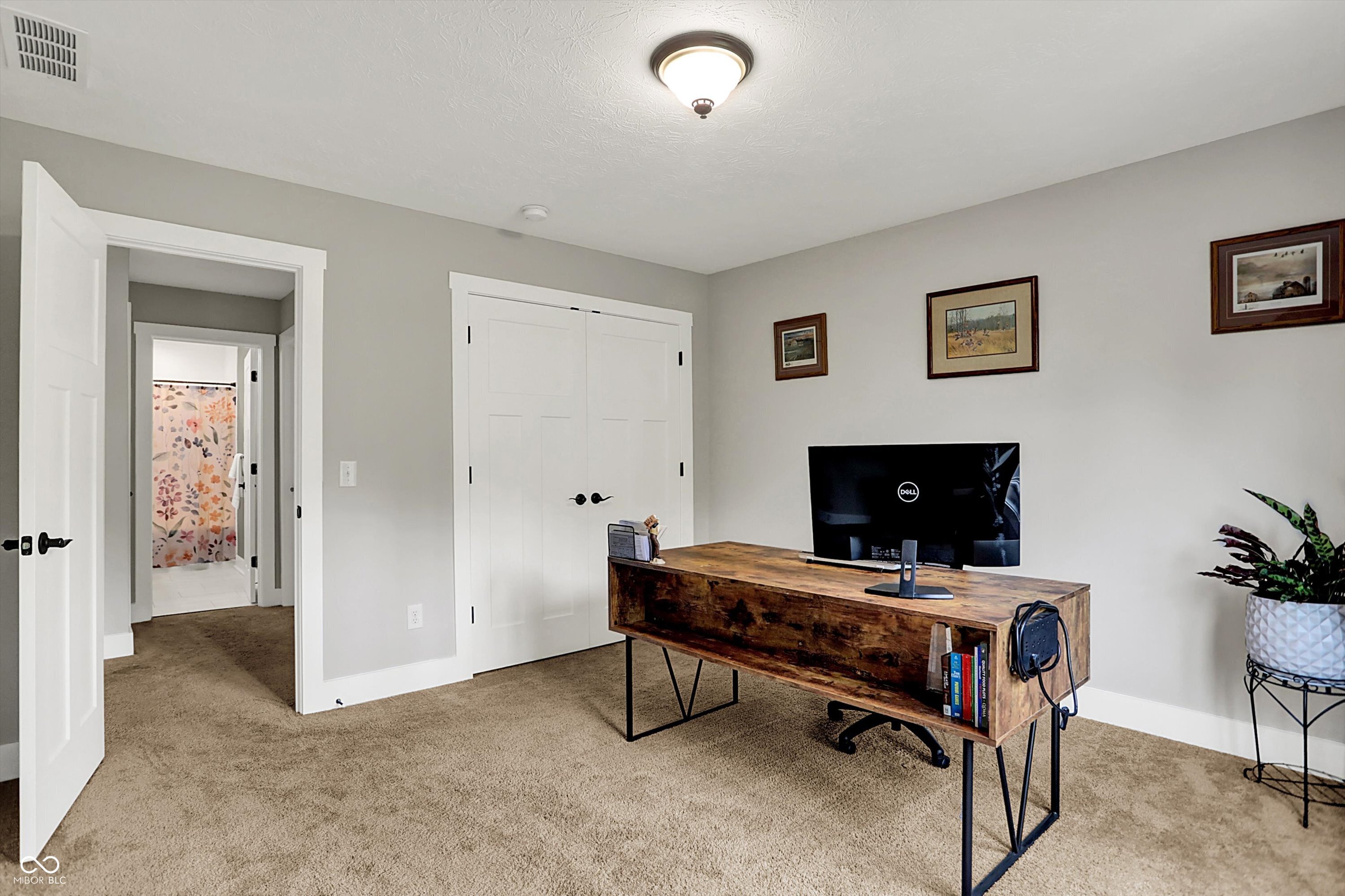 7716 Traders Hollow Lane