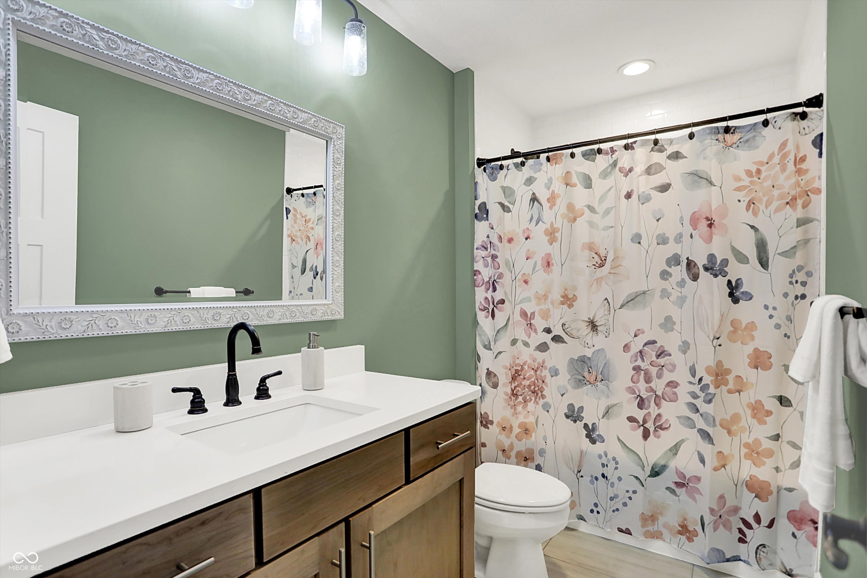 7716 Traders Hollow Lane