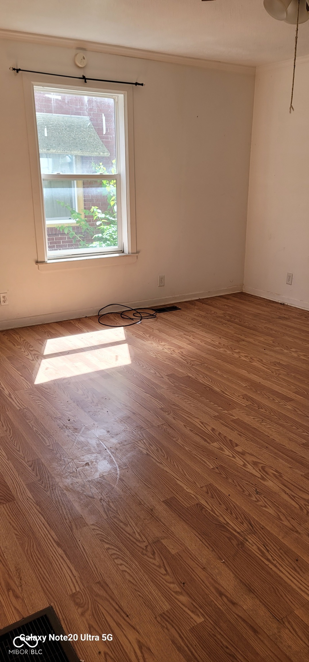 1632 W 8th Street W