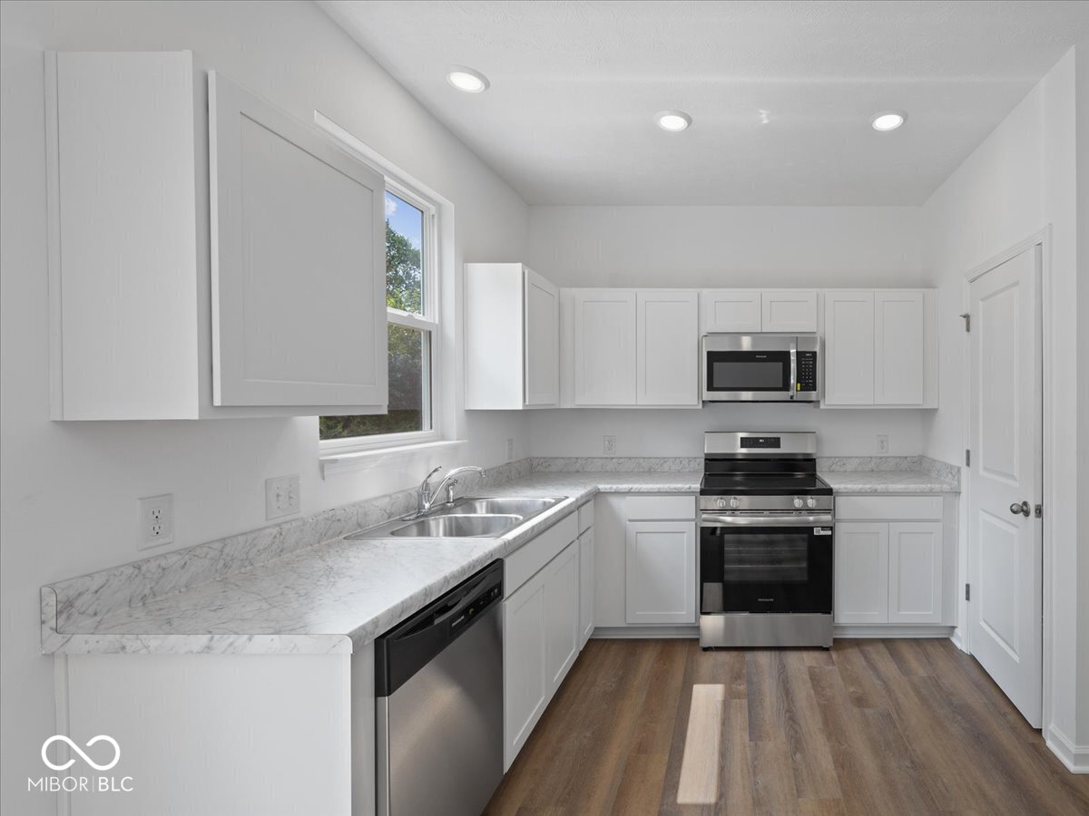 1041 Fuller Lane