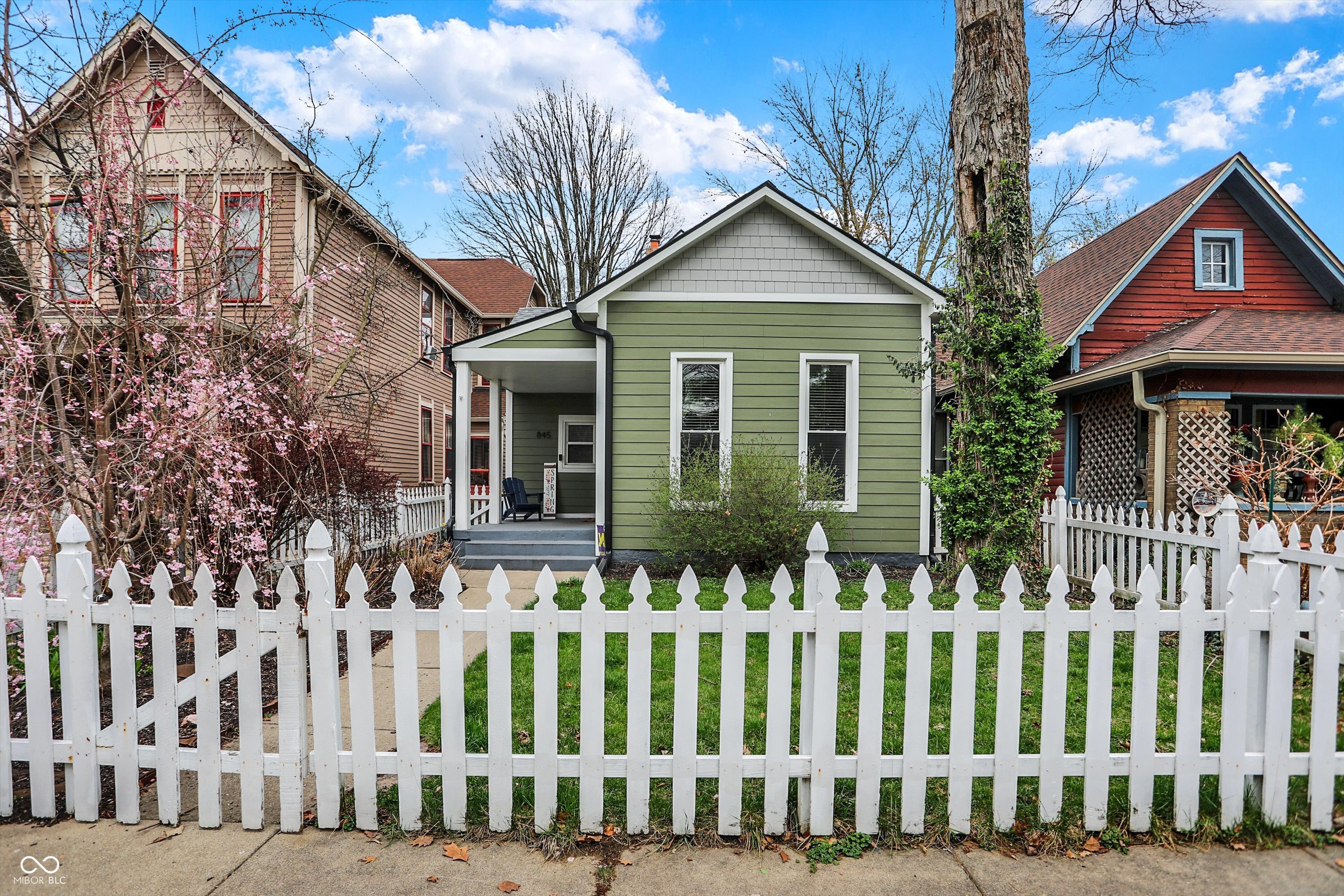 845 Greer Street
