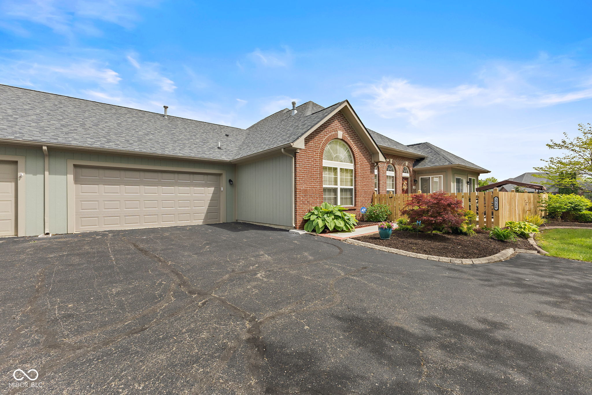 2726 Reflection Way