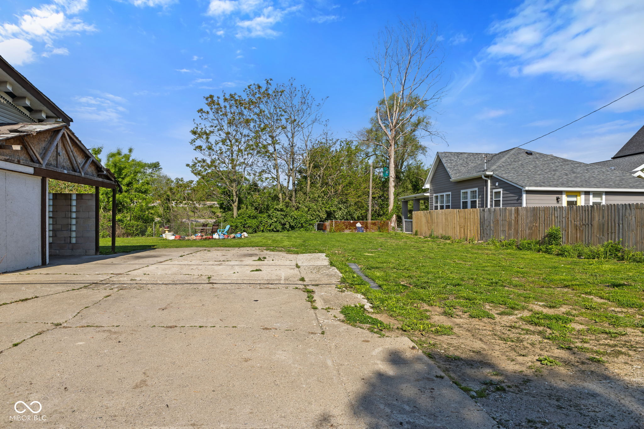 1305 Hartford Street