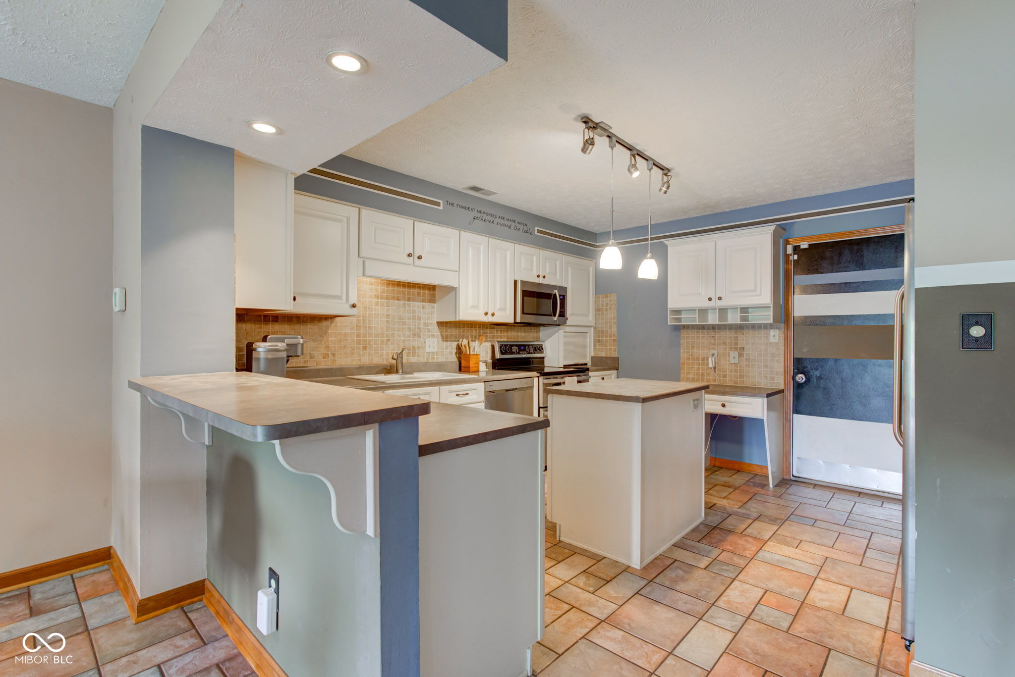 5372 Bay Harbor Drive
