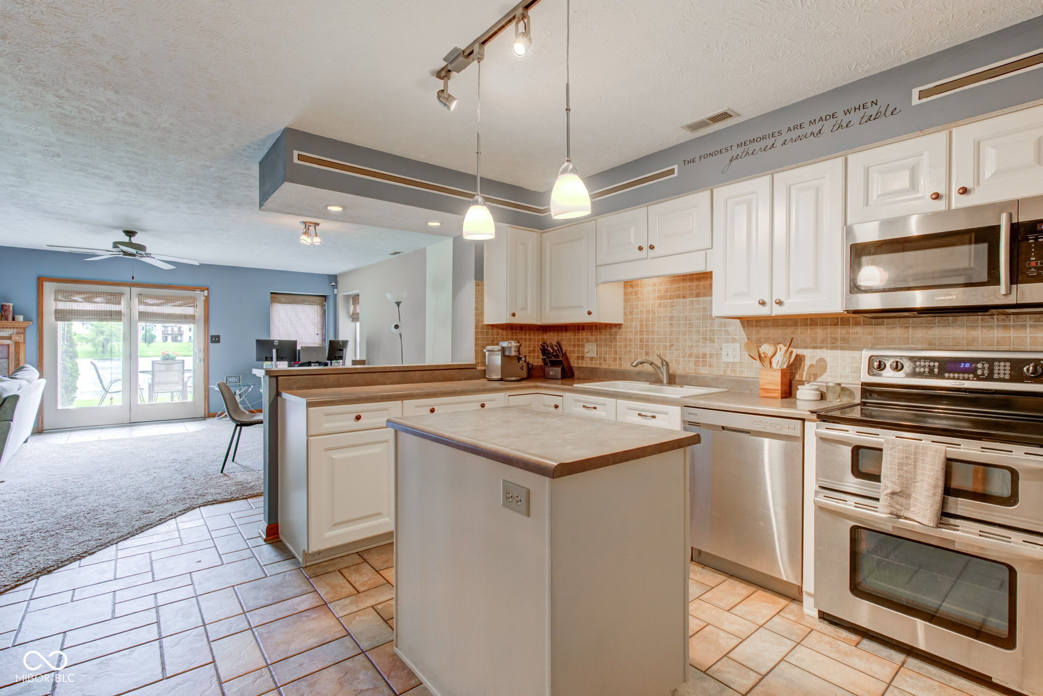 5372 Bay Harbor Drive