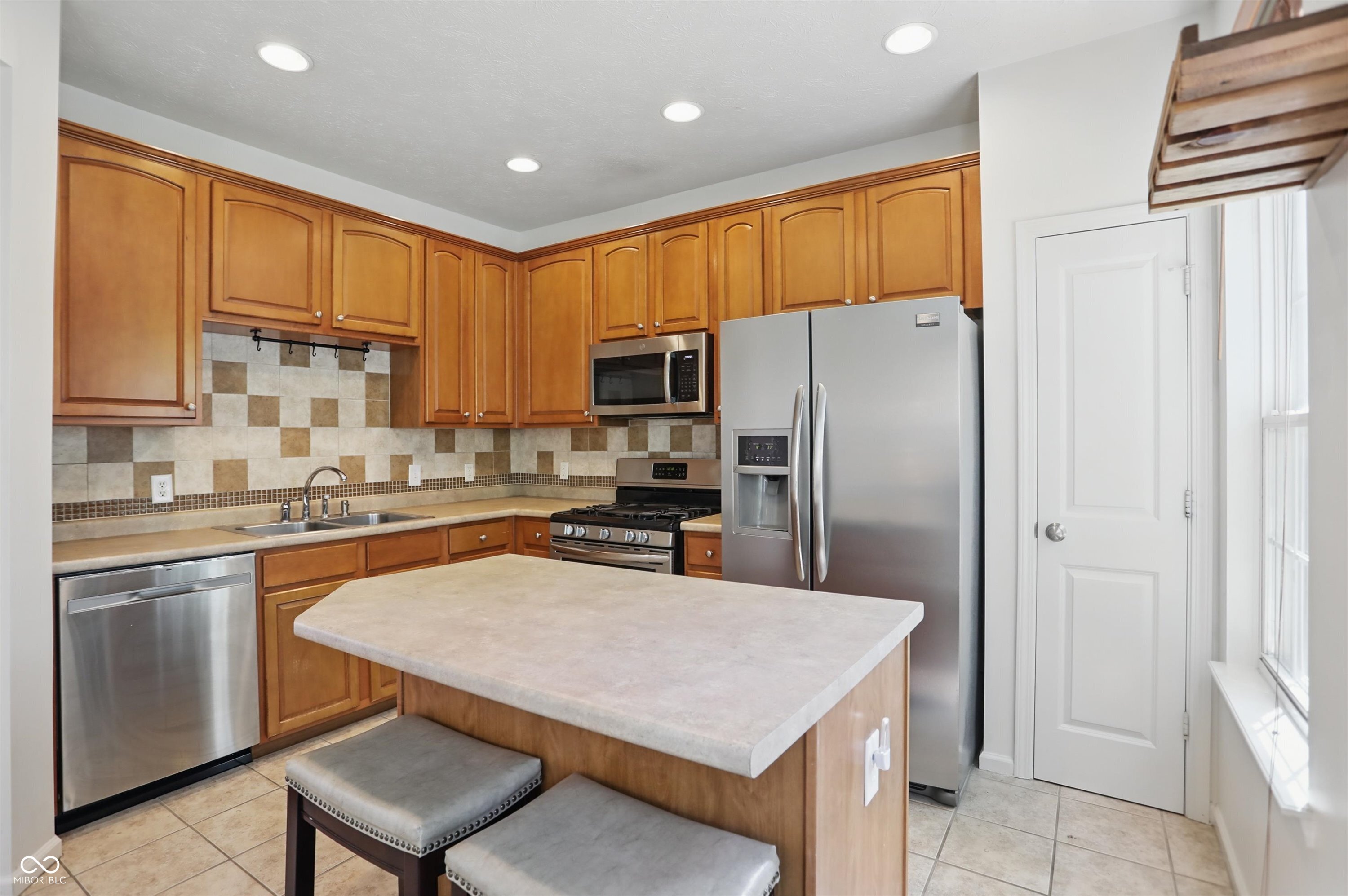 1111 Cavendish Drive