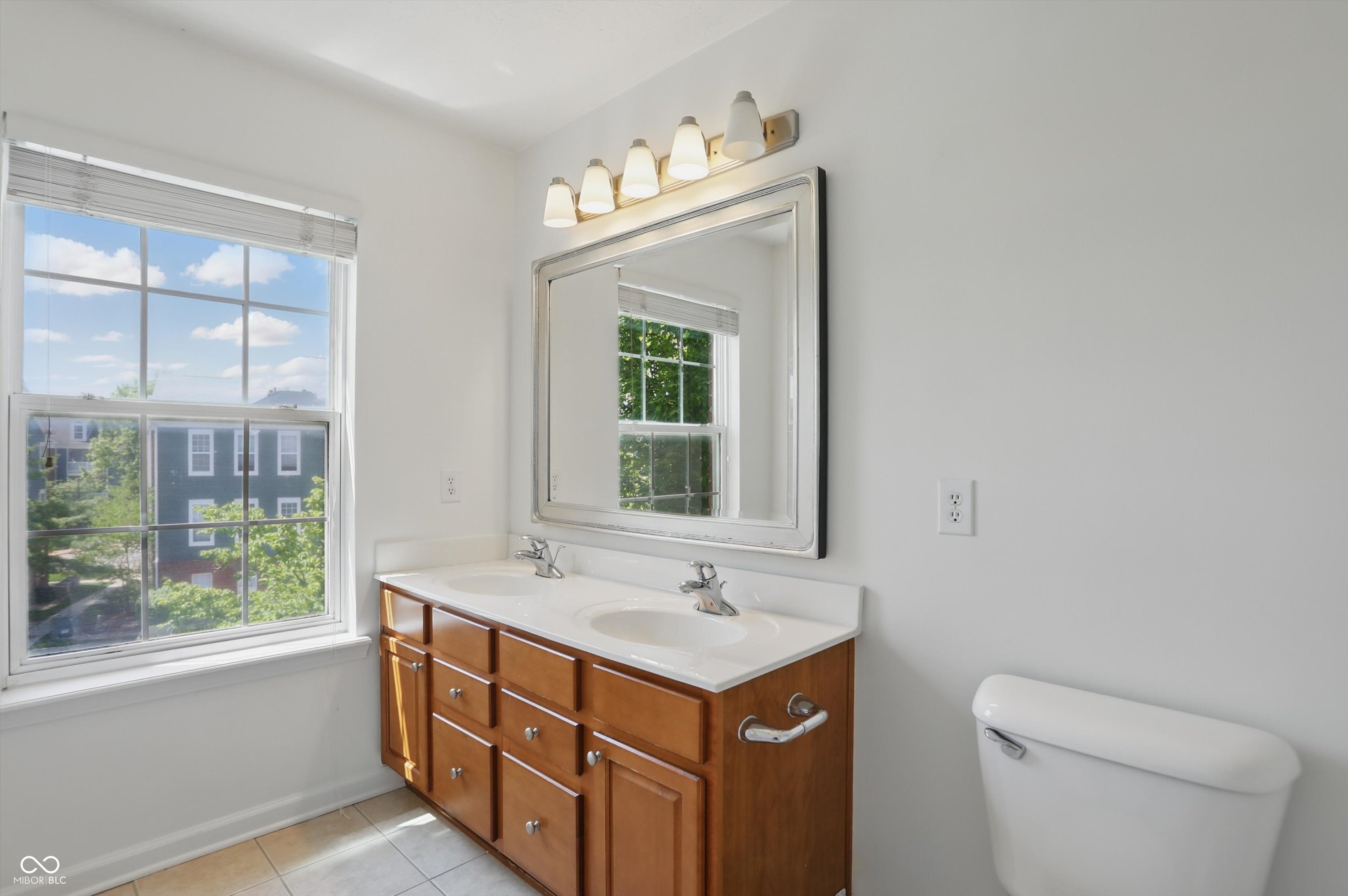 1111 Cavendish Drive