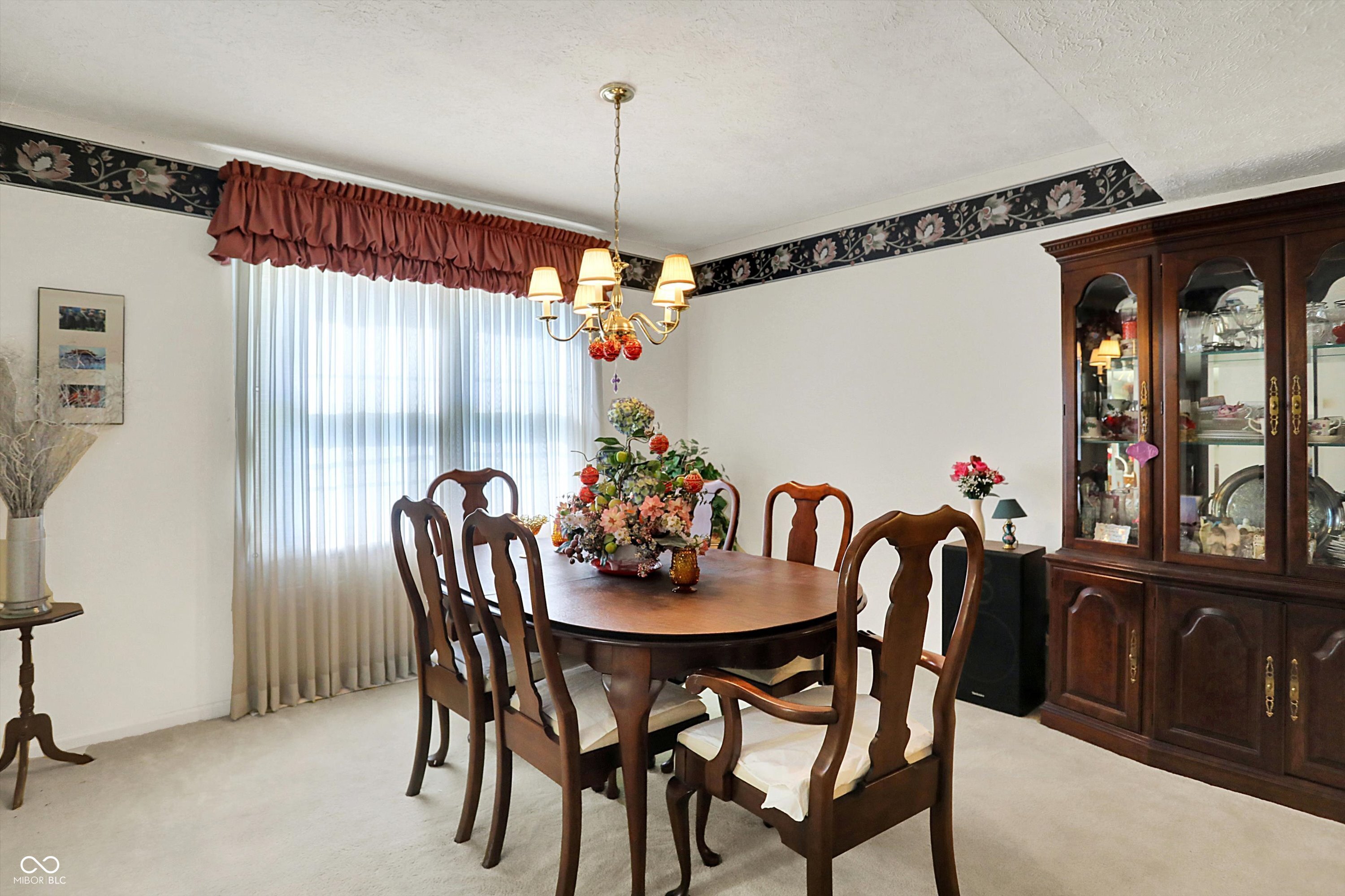 7587 Winding Way
