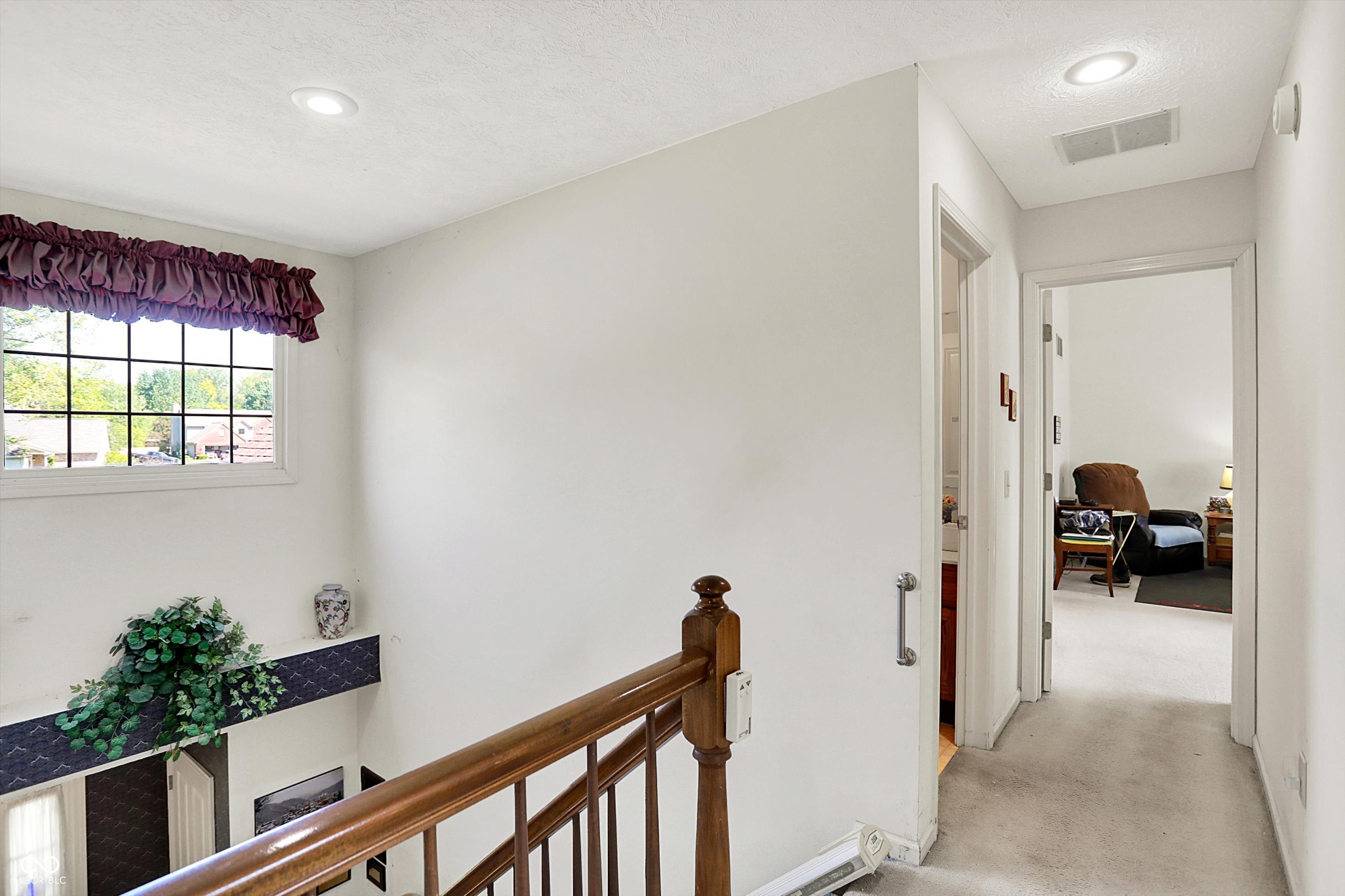7587 Winding Way