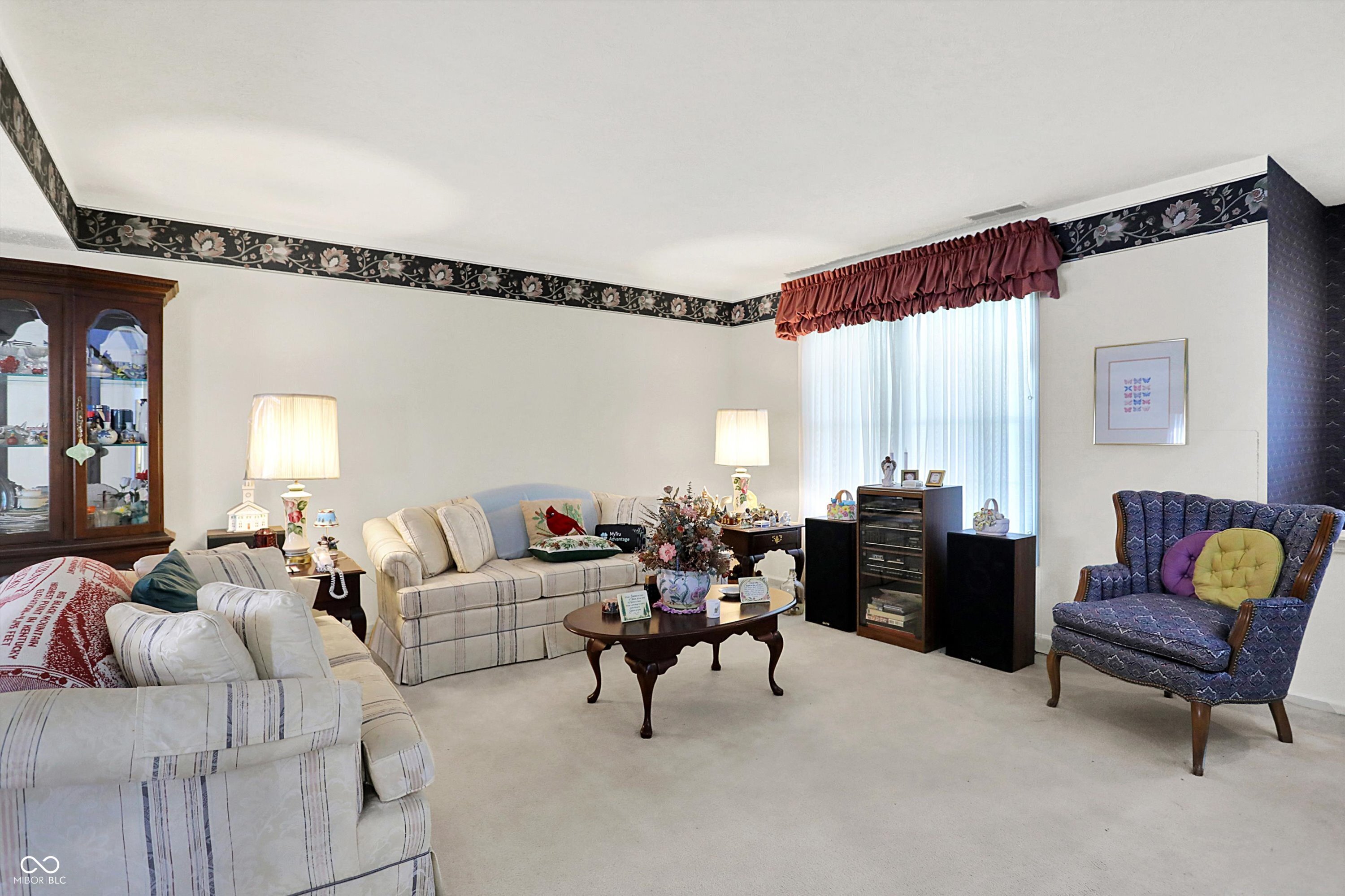 7587 Winding Way