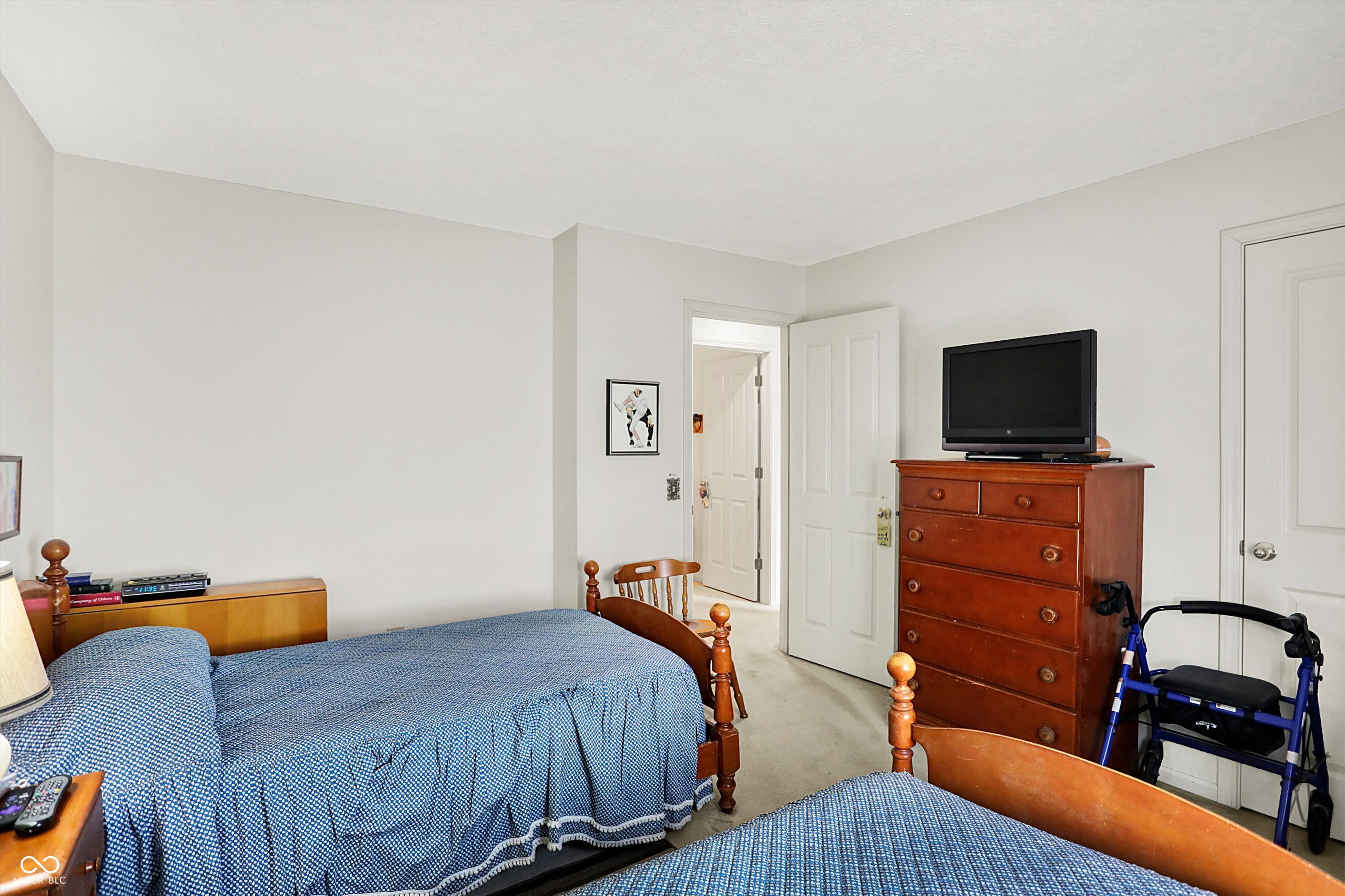 7587 Winding Way