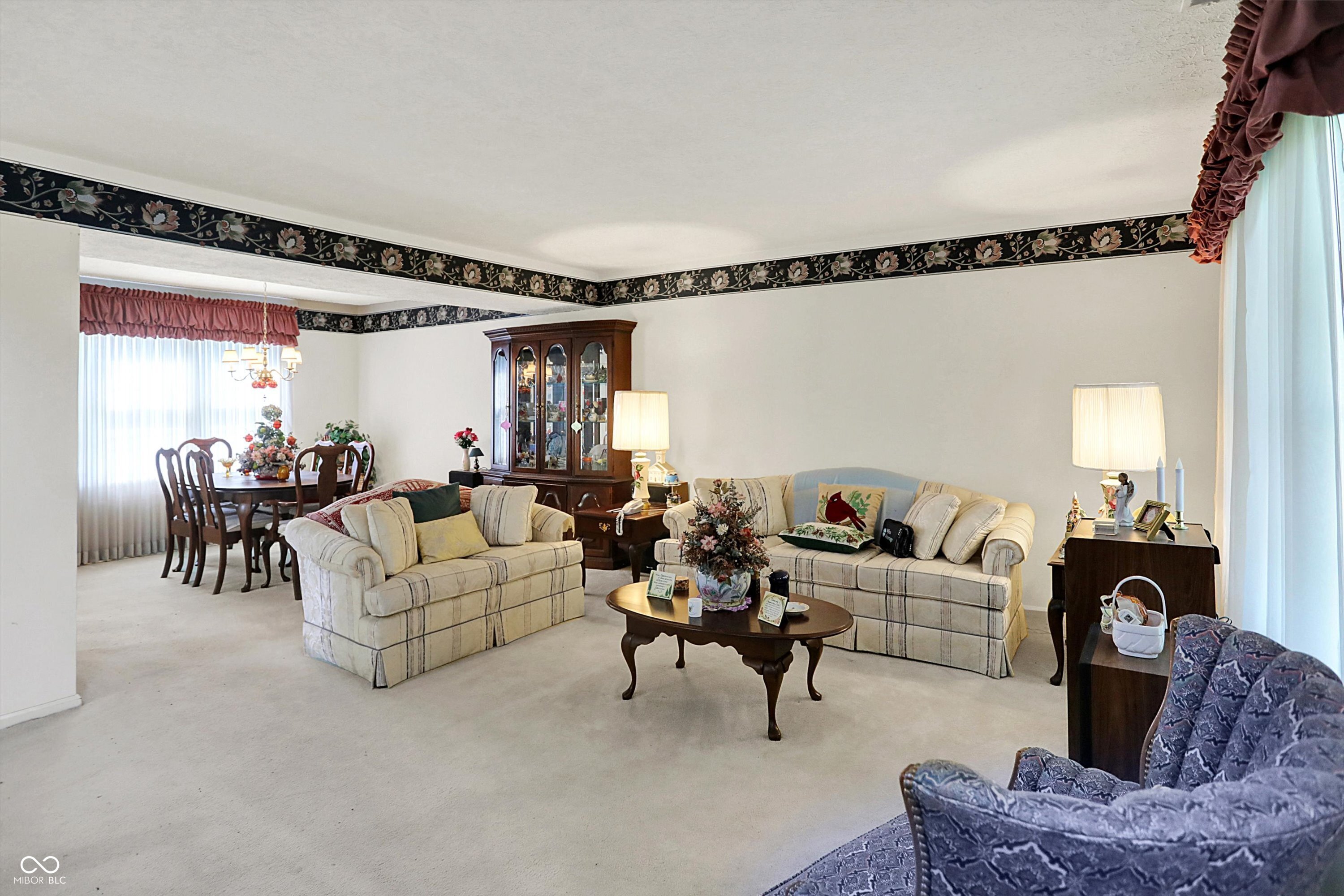 7587 Winding Way
