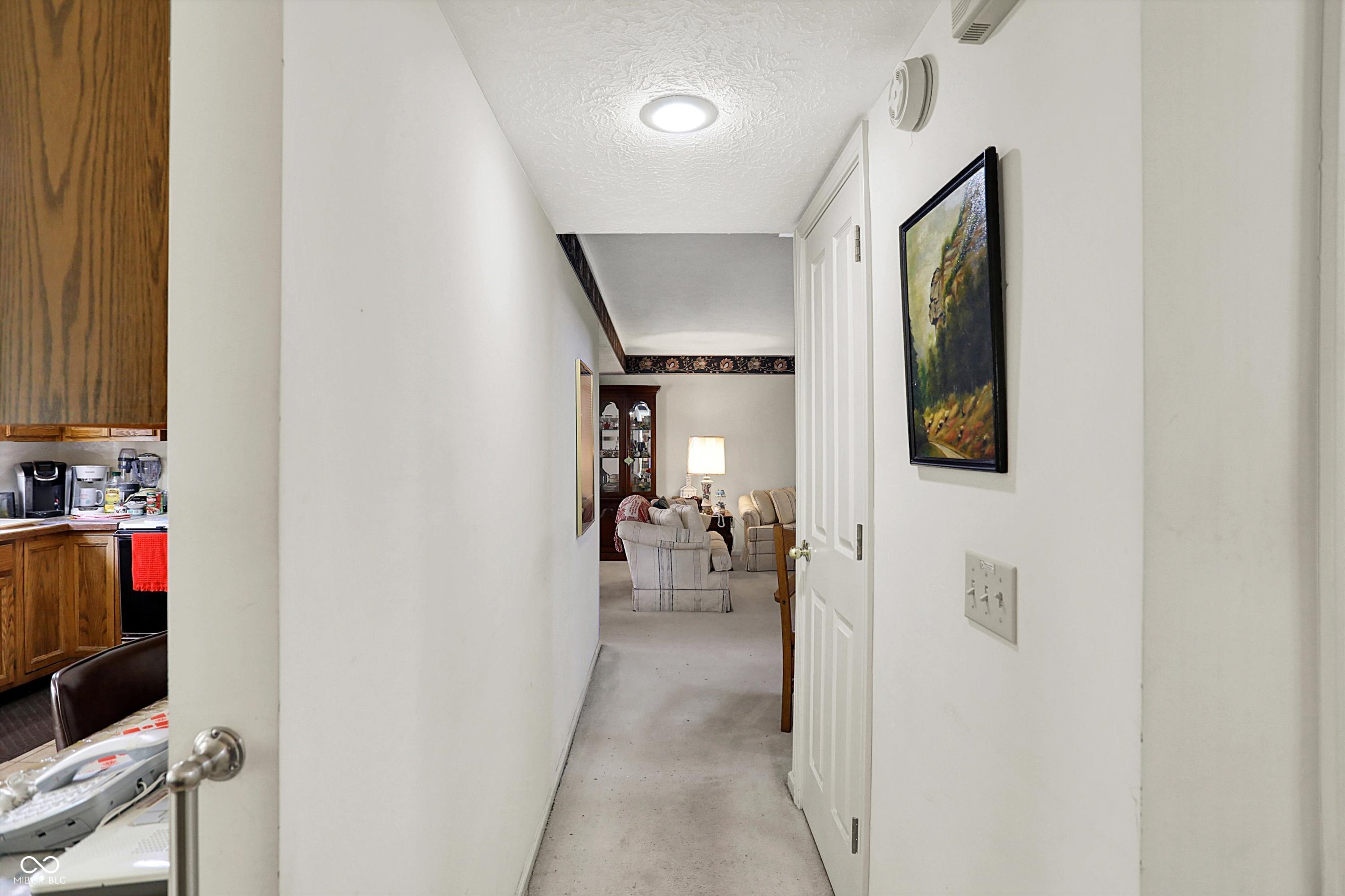 7587 Winding Way