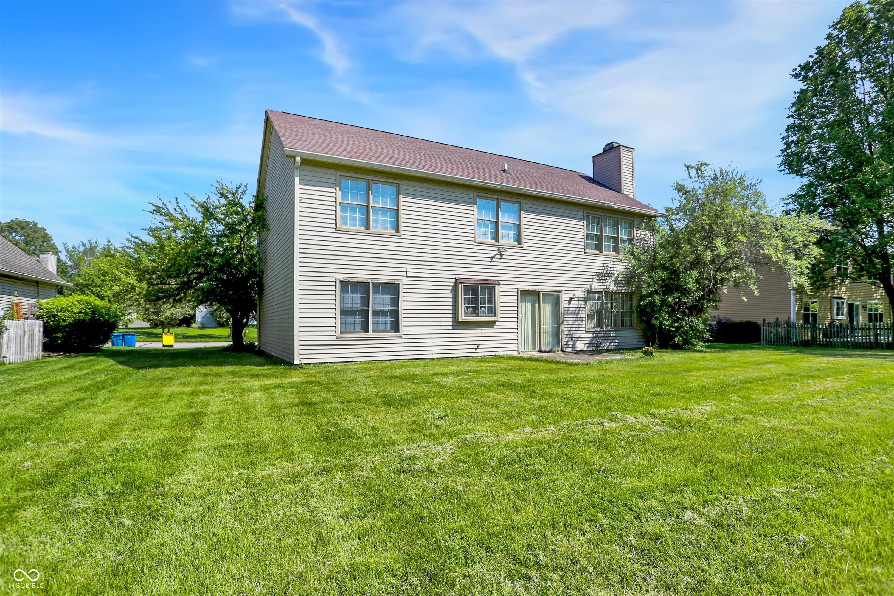 7587 Winding Way