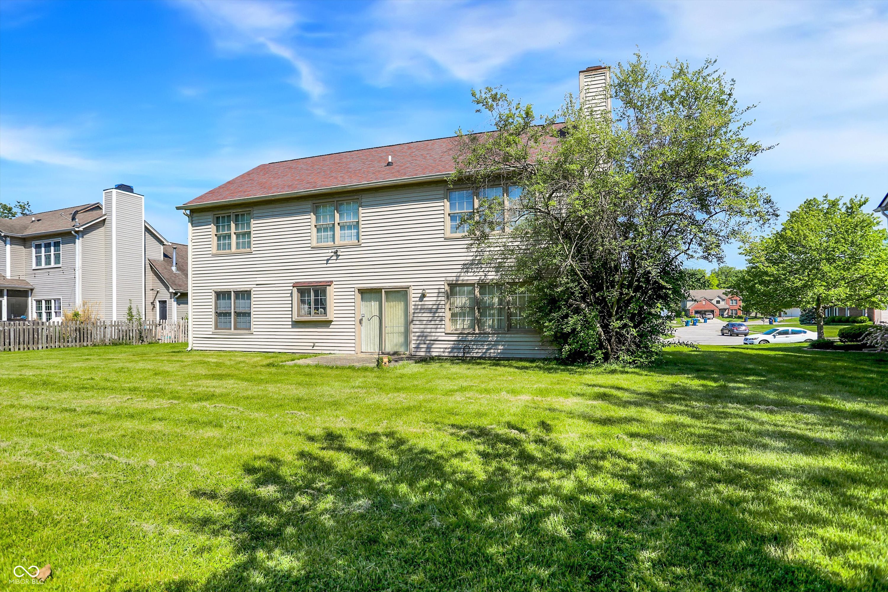 7587 Winding Way