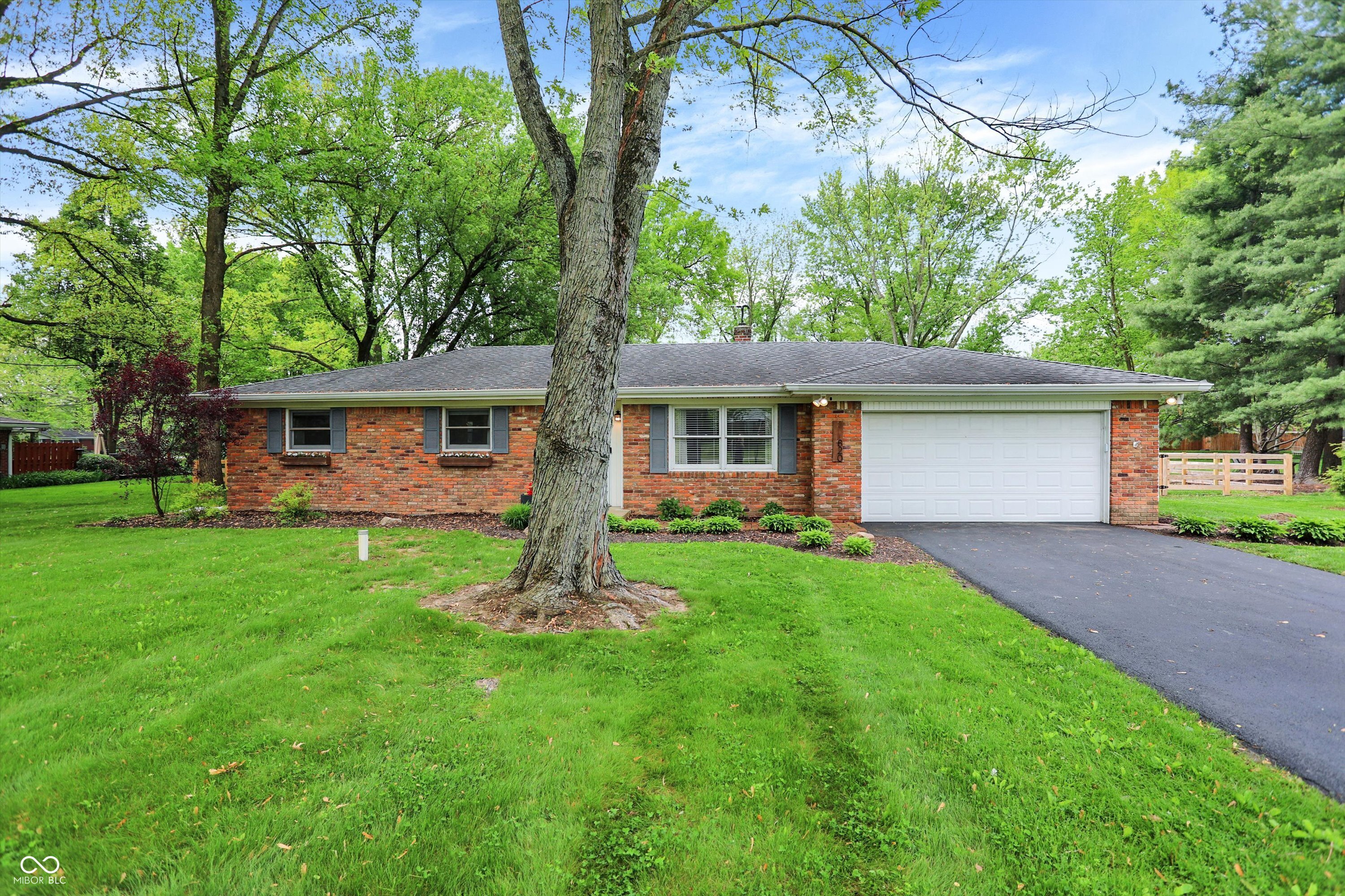 820 S Eaglewood Drive