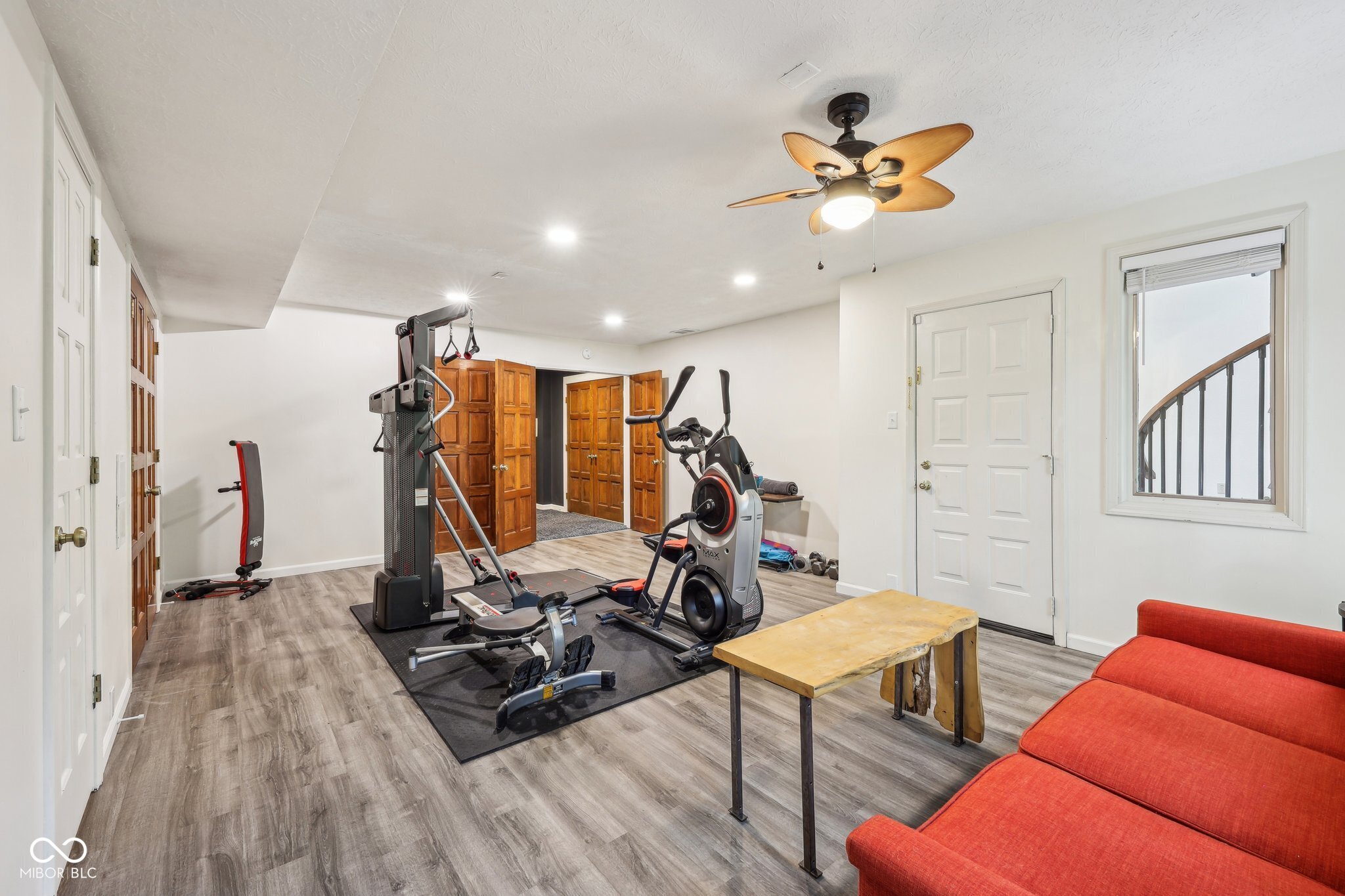 8802 W 86th Street