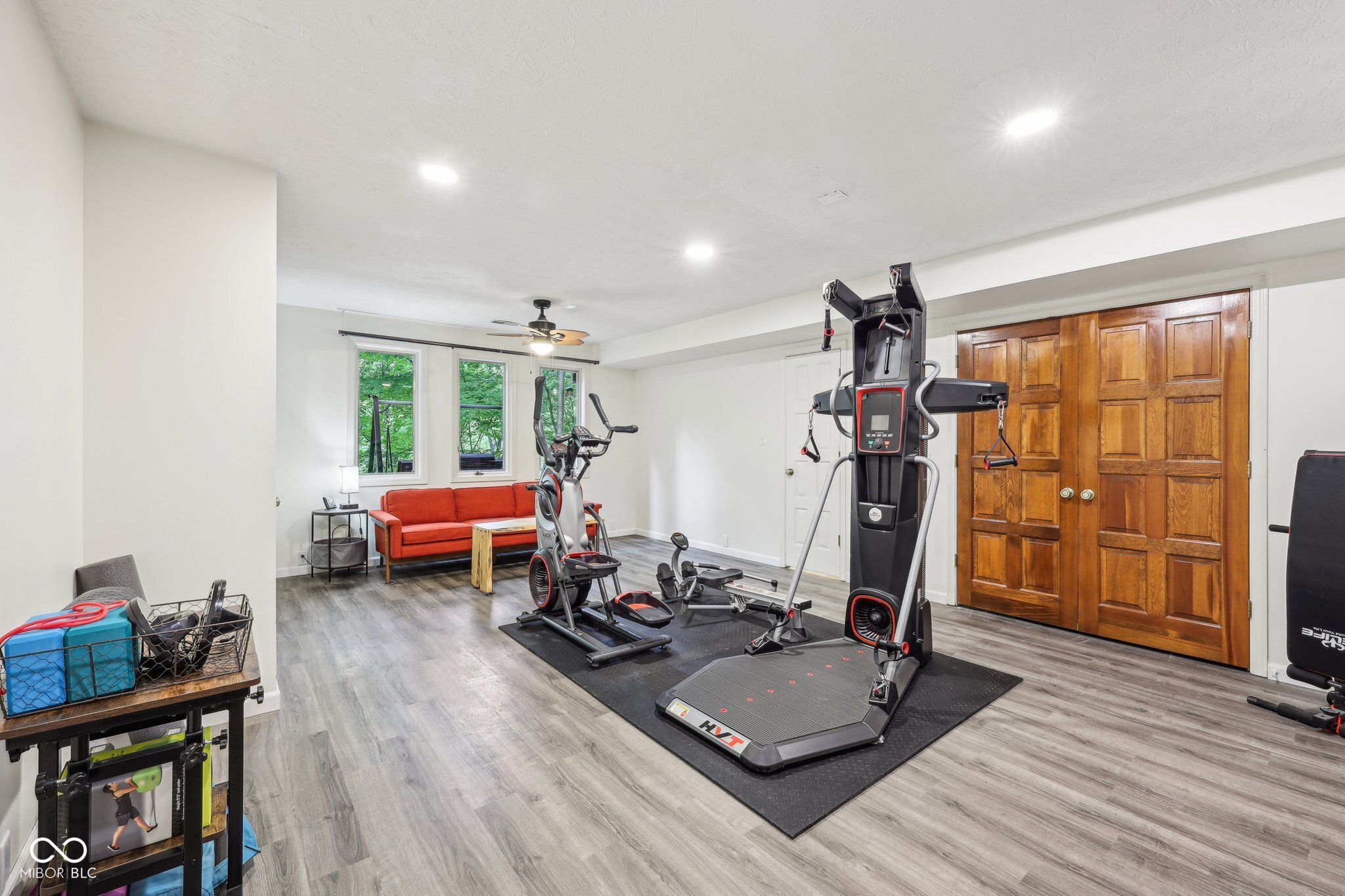 8802 W 86th Street